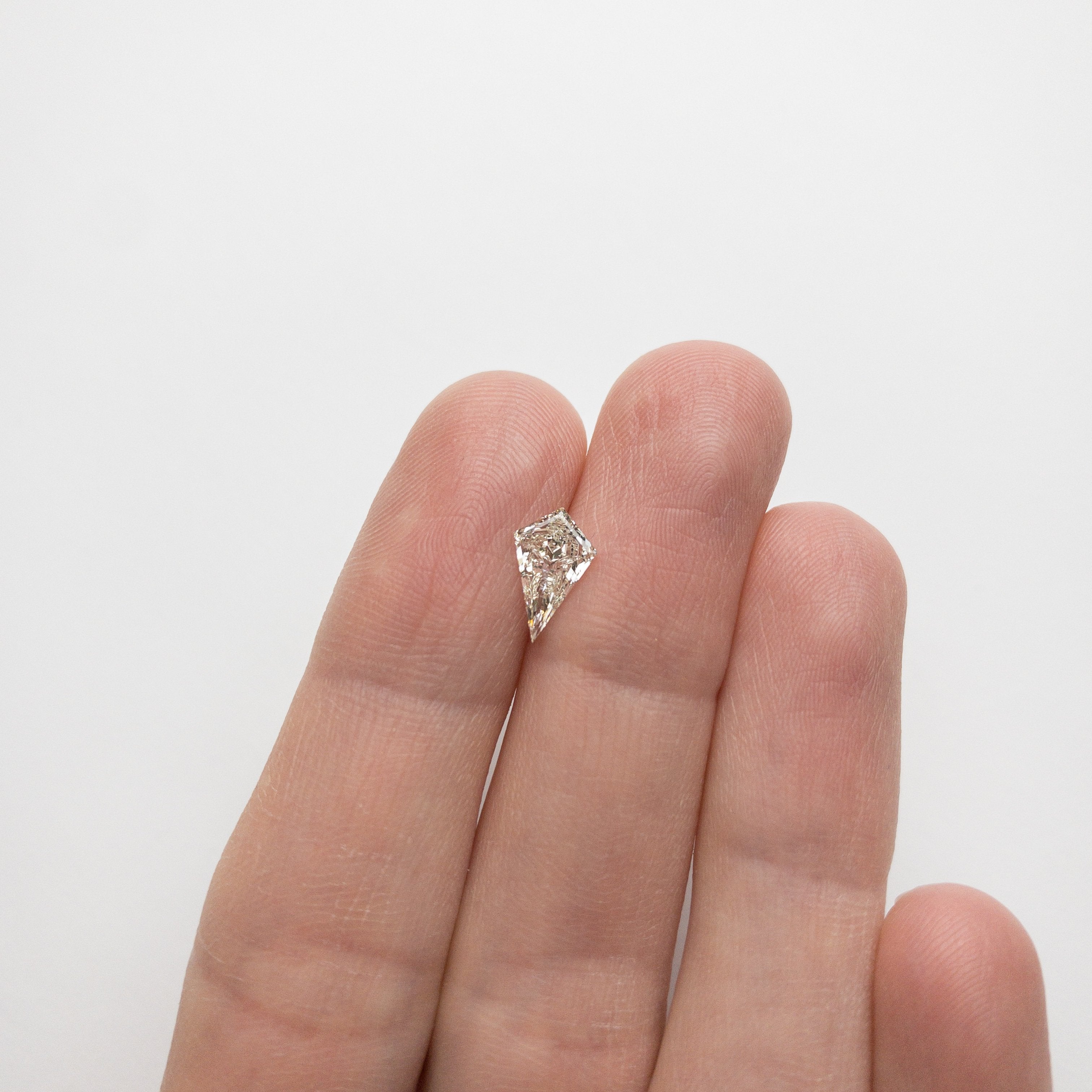 0.59ct 9.04x5.60x2.53mm Kite Brilliant Cut 18495-14