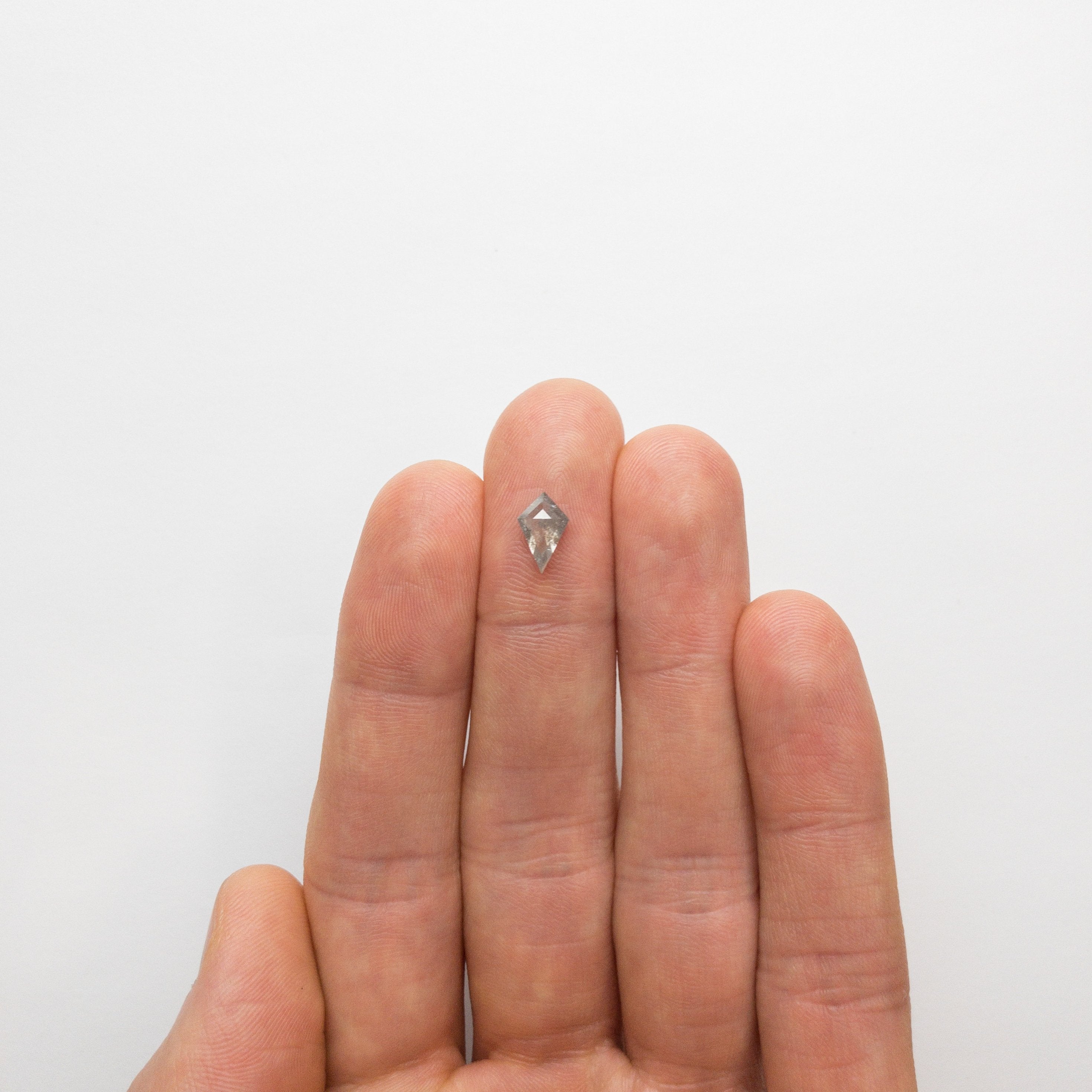 0.93ct 9.32x5.90x2.87mm Kite Rosecut 18522-02