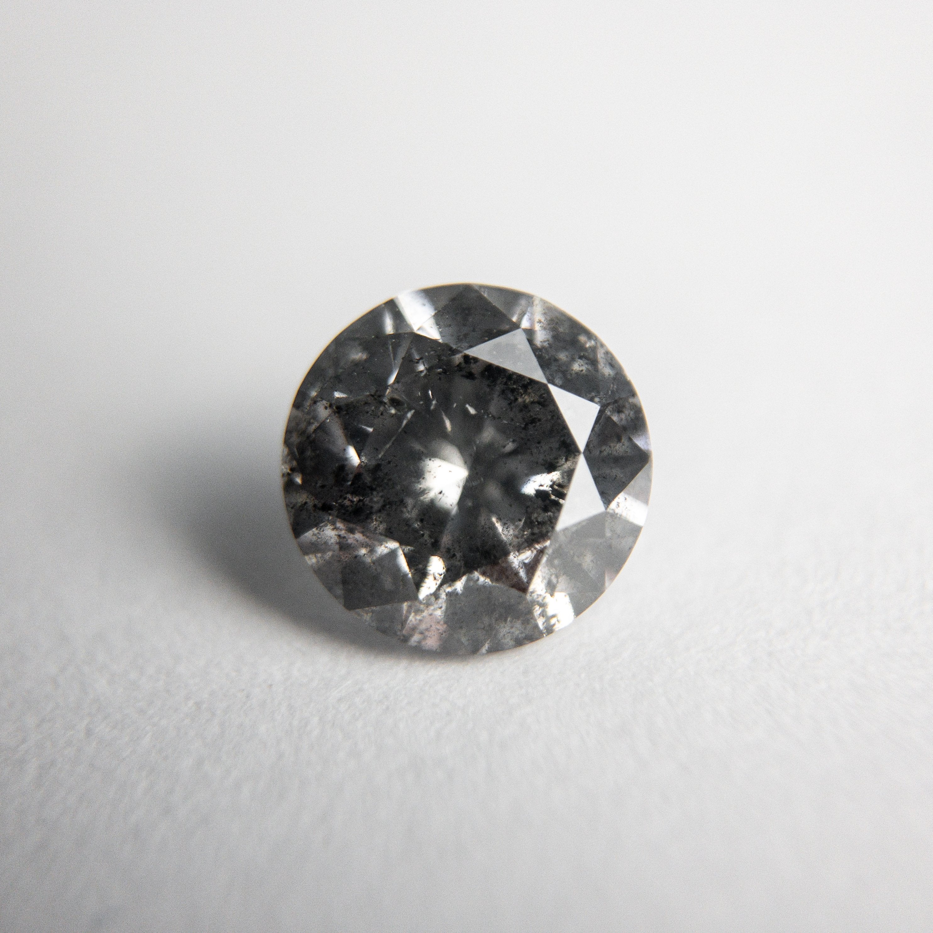 1.28ct 6.77x6.73x4.28mm Round Brilliant 18660-07