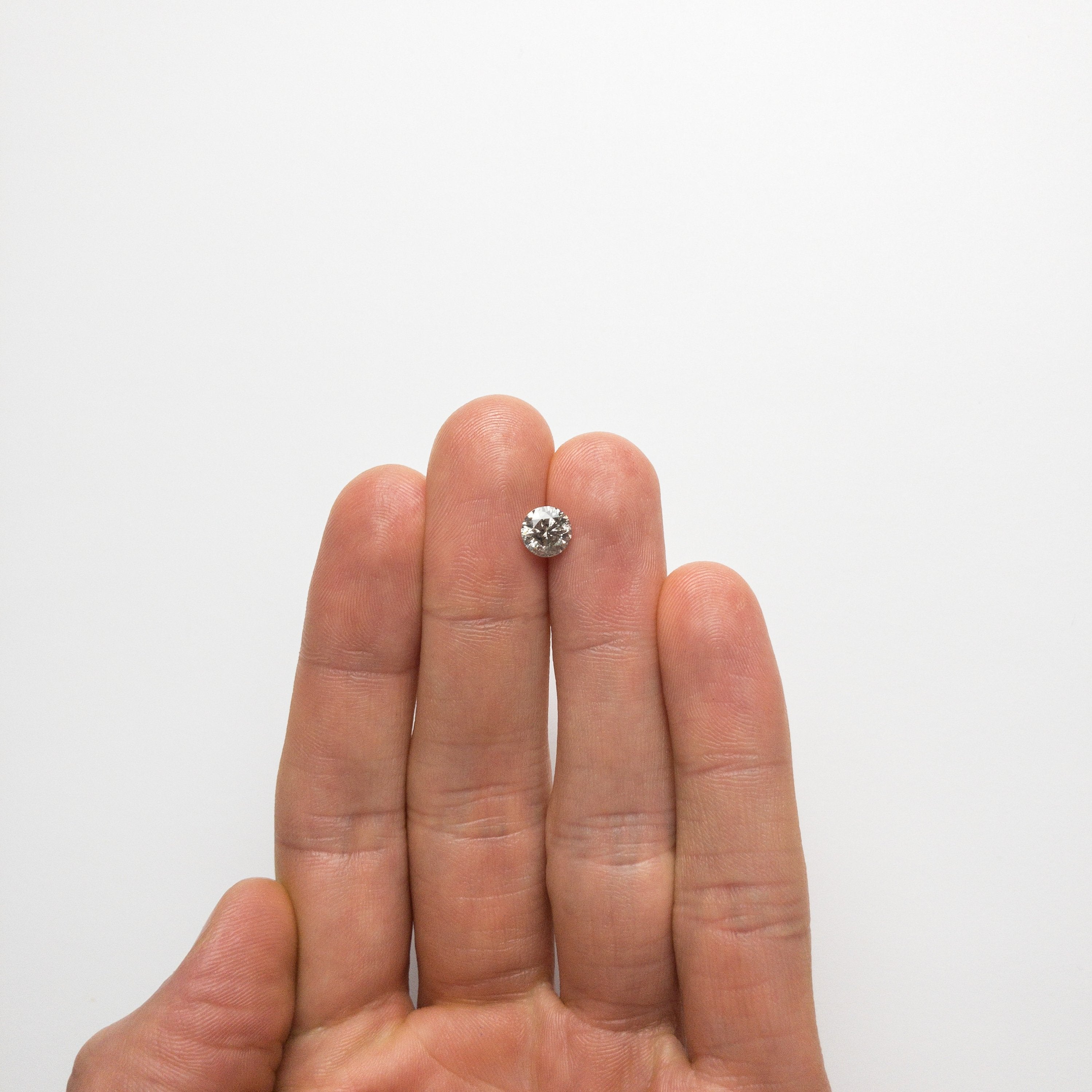 1.05ct 6.39x6.38x3.99mm Round Brilliant 18660-11