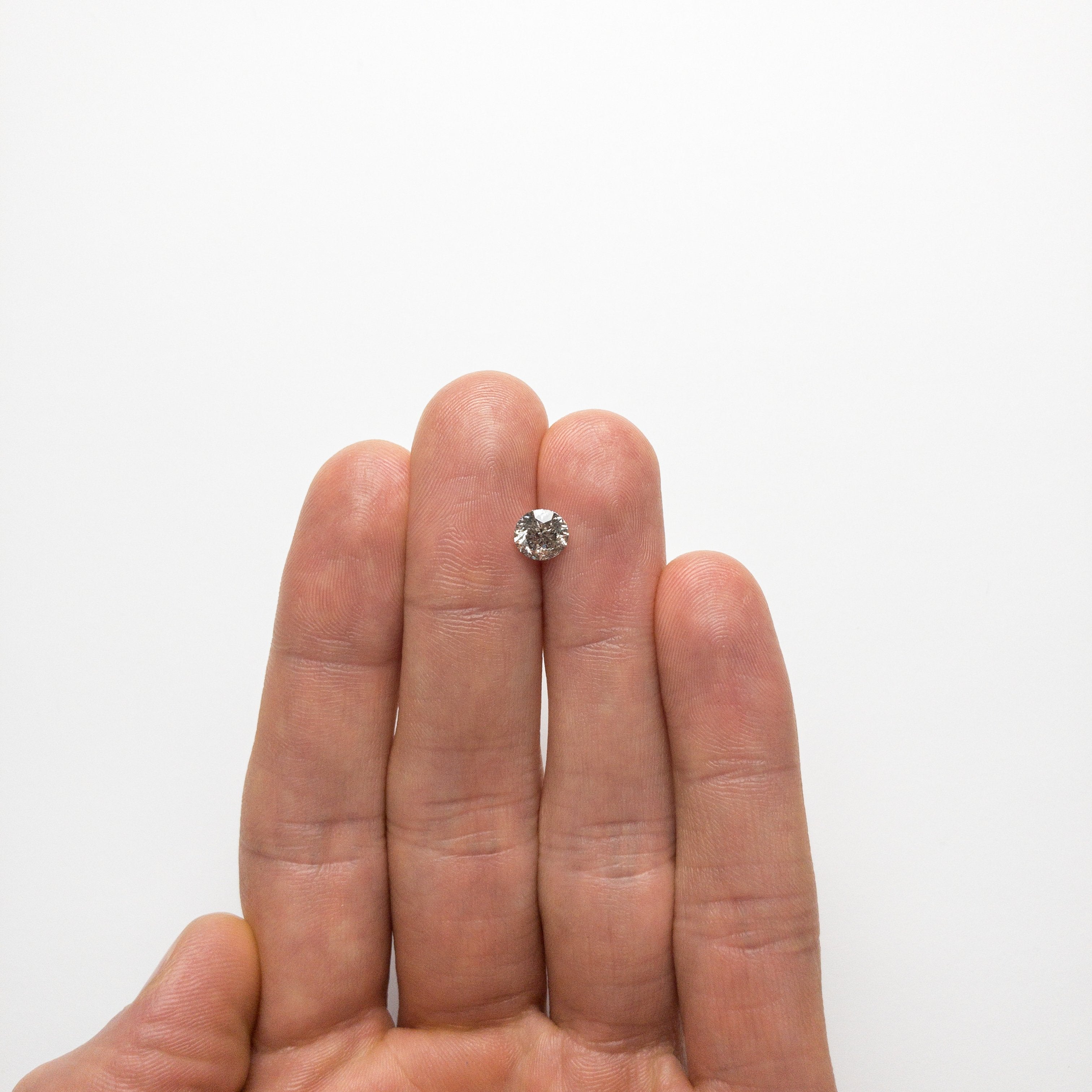 1.05ct 6.39x6.38x4.00mm Round Brilliant 18660-15