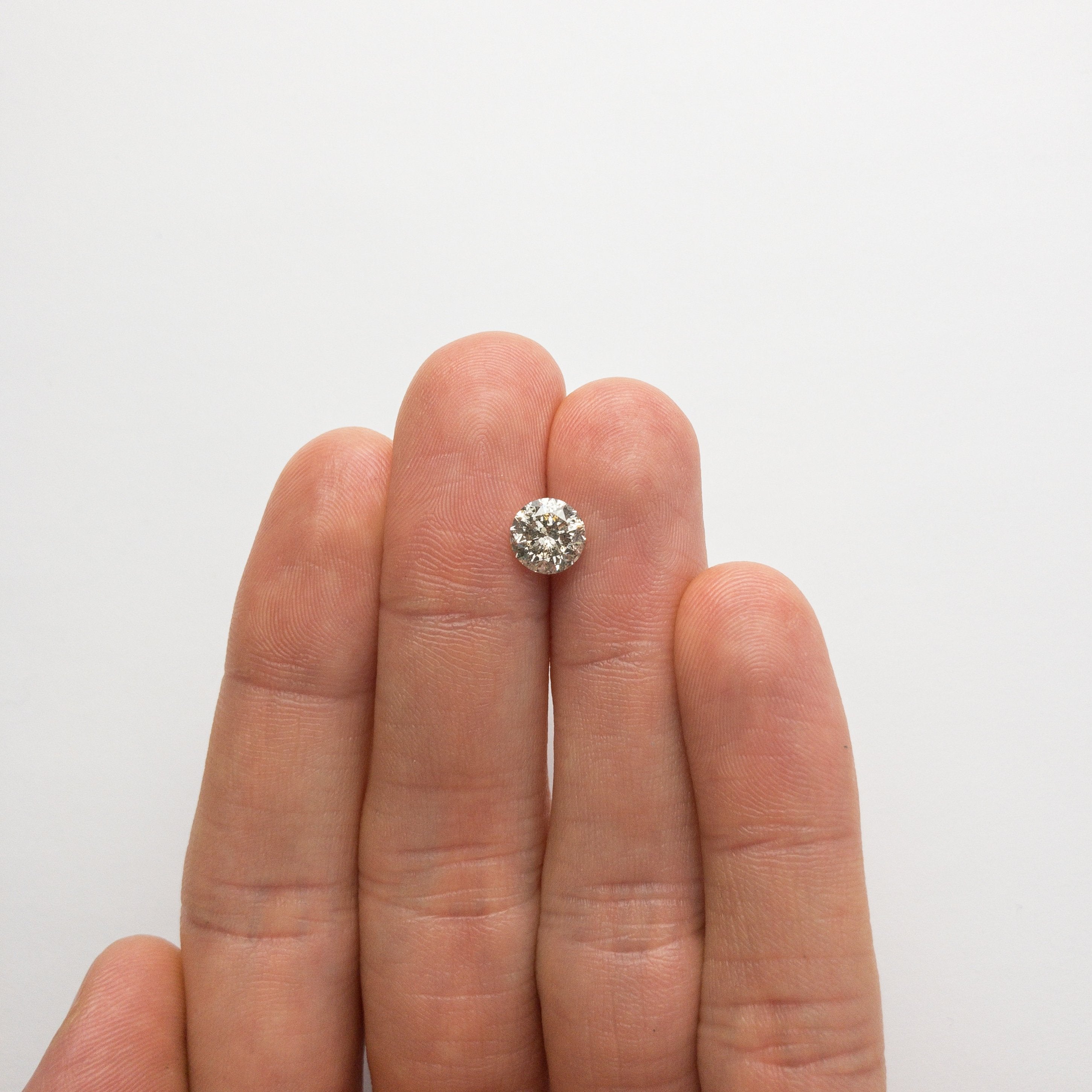 1.53ct 7.22x7.17x4.59mm Round Brilliant 18667-04