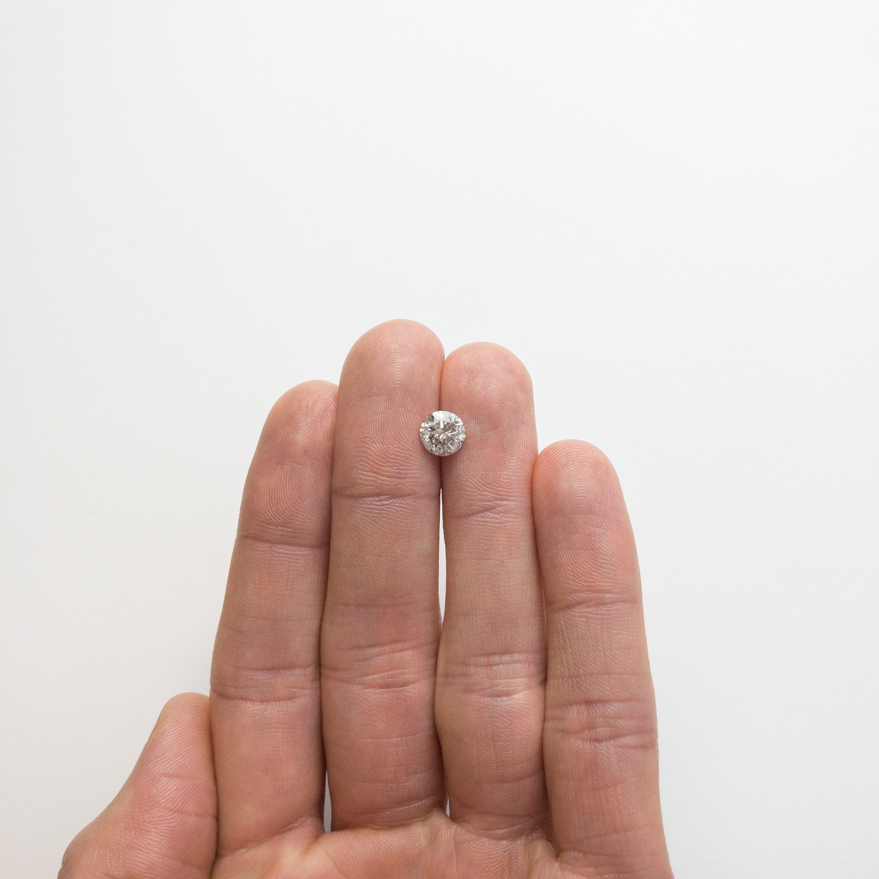 1.53ct 7.12x6.99x4.62mm Round Brilliant 18667-06