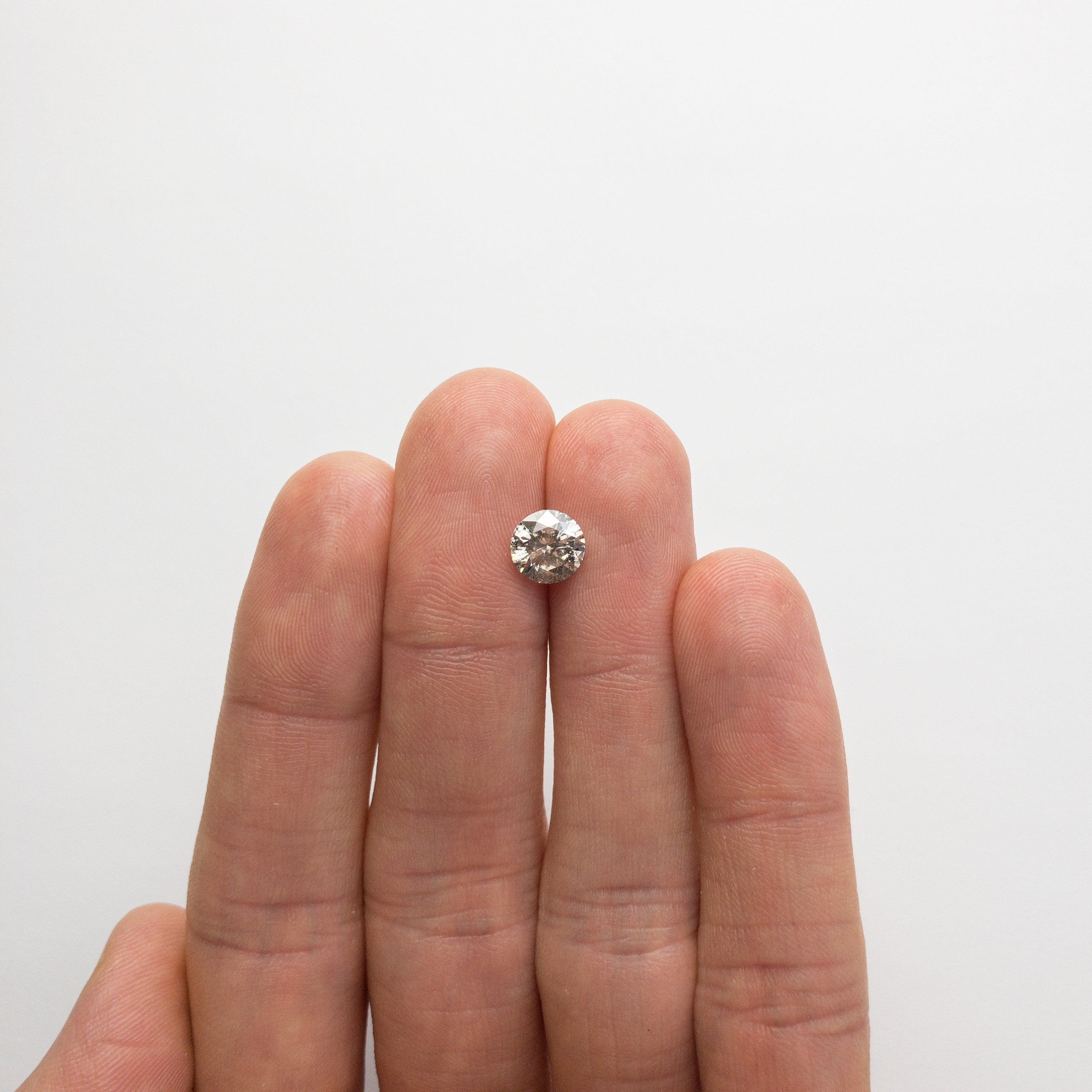 1.72ct 7.47x7.40x4.75mm Round Brilliant 18667-07