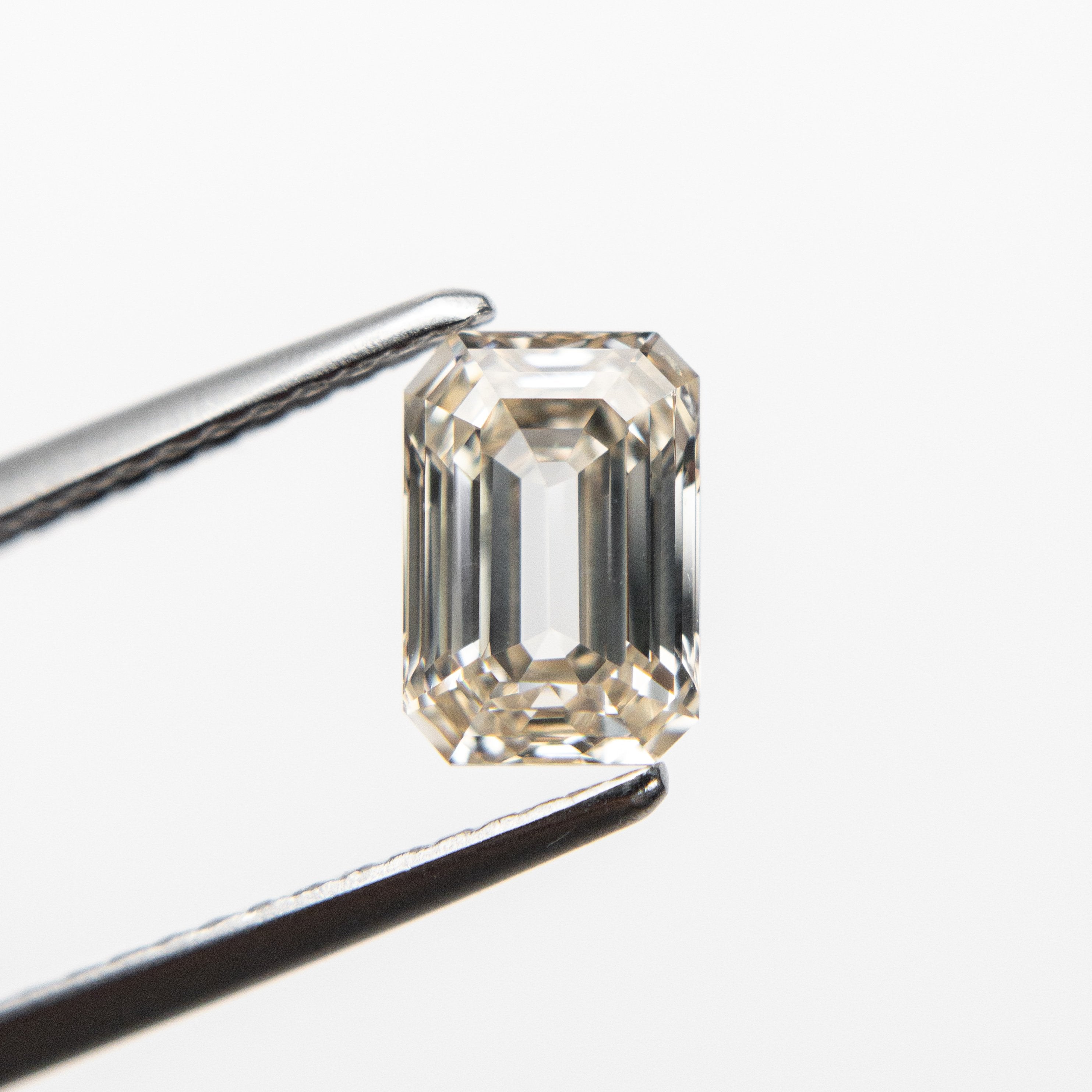 1.08ct 7.13x4.89x3.09mm Cut Corner Rectangle Step Cut 18709-01