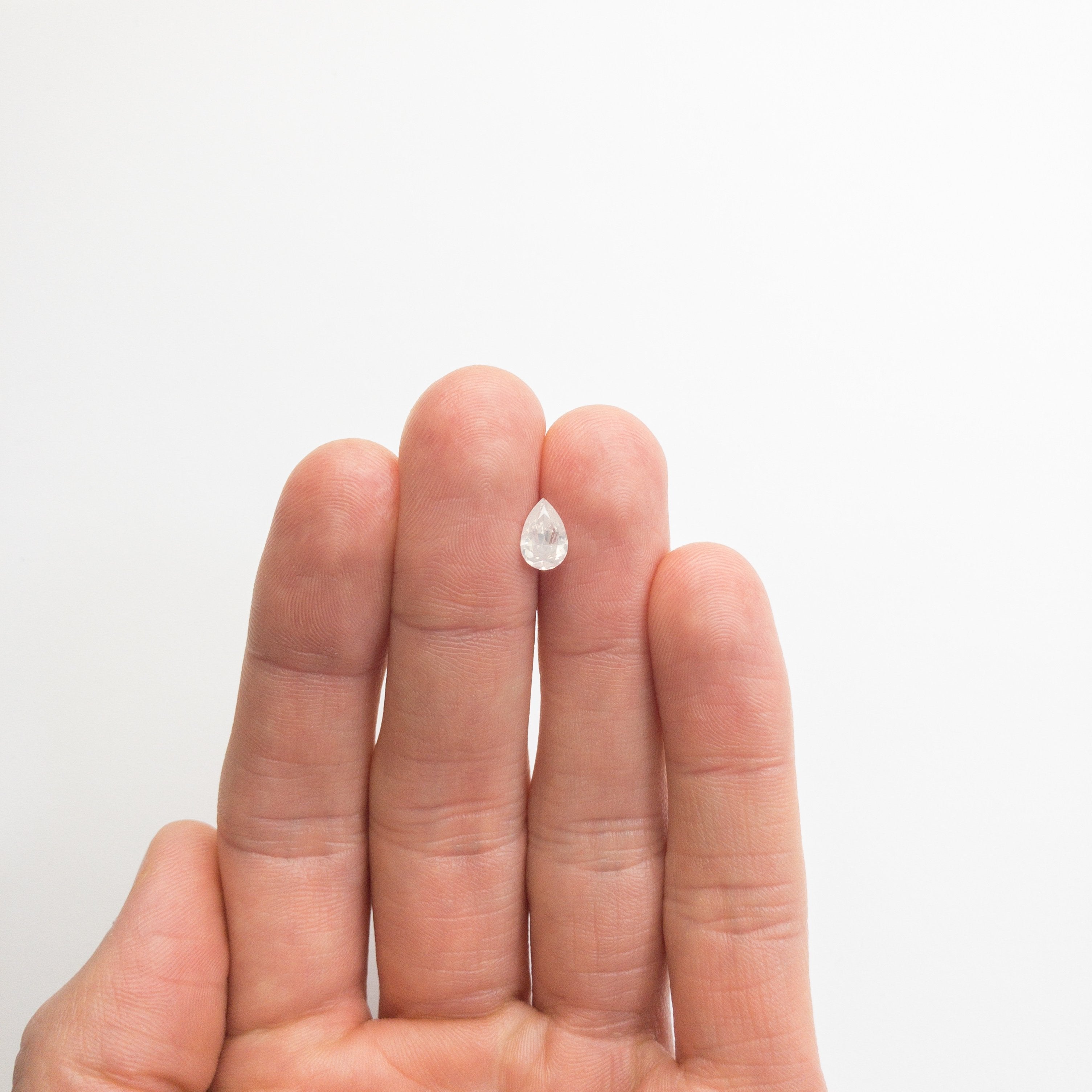 0.87ct 8.14x5.37x3.02mm Pear Brilliant 18733-03