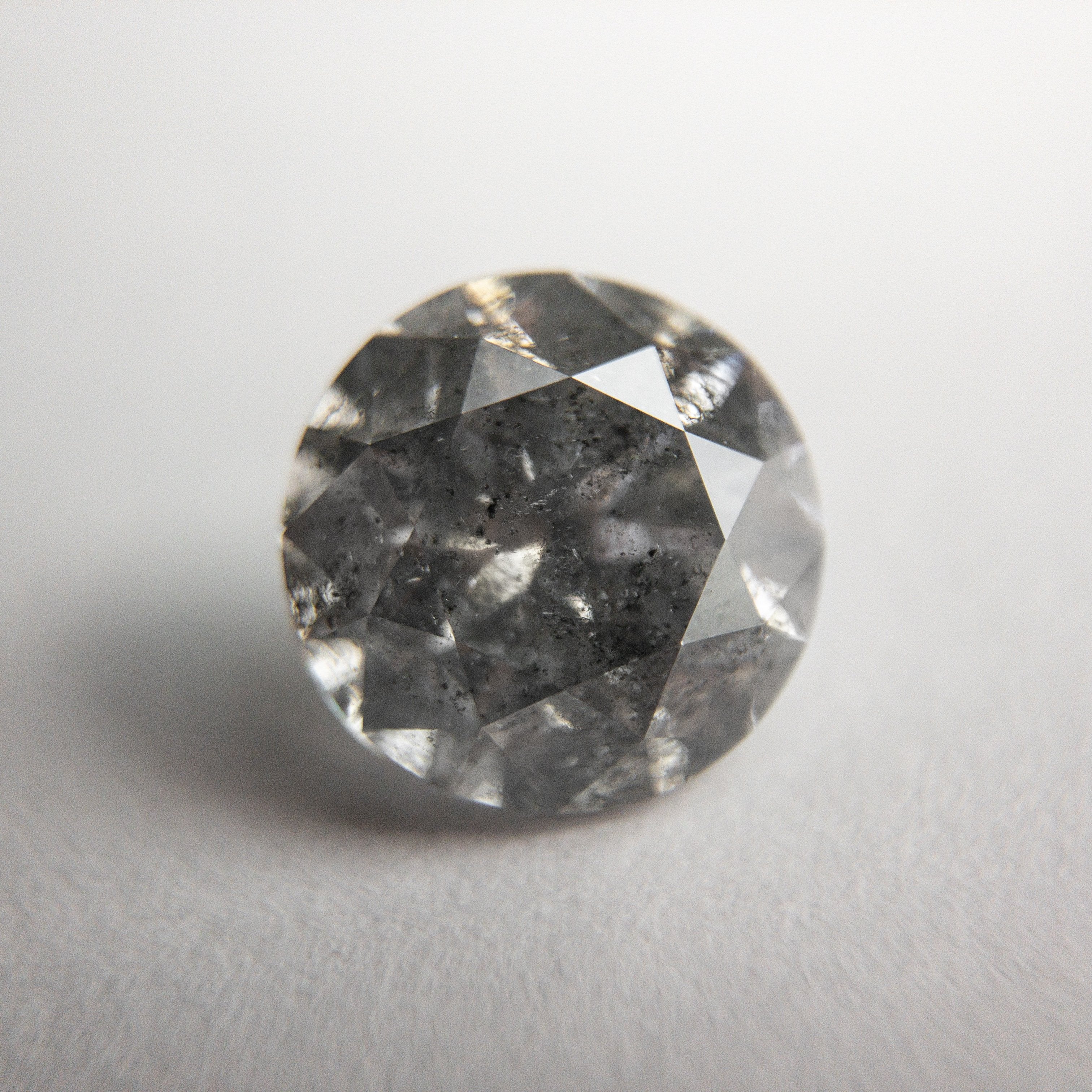 3.04ct 8.76x8.68x6.05mm Round Brilliant 18803-01