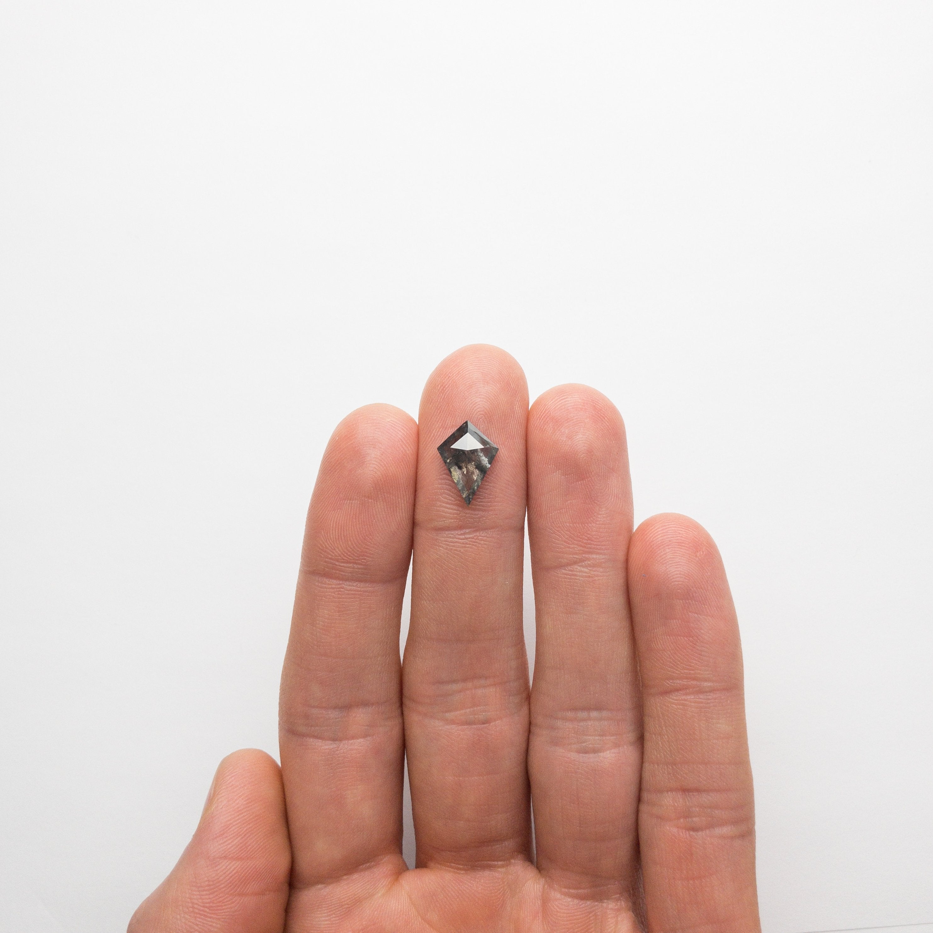 2.74ct 12.98x9.29x3.73mm Kite Rosecut 18807-01