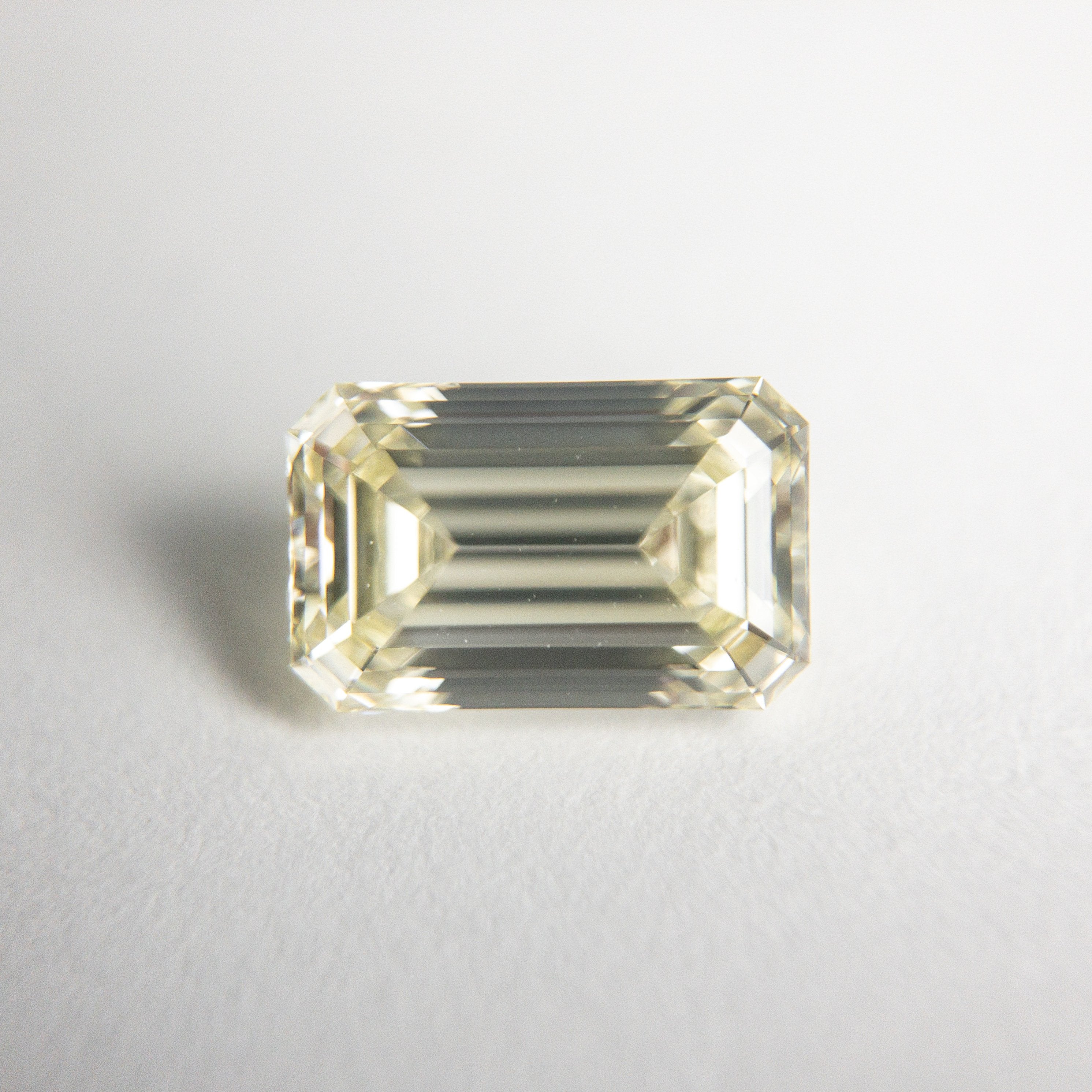 1.33ct 7.98x5.09x3.33mm VS2+ Fancy Yellow Emerald Cut 18846-01