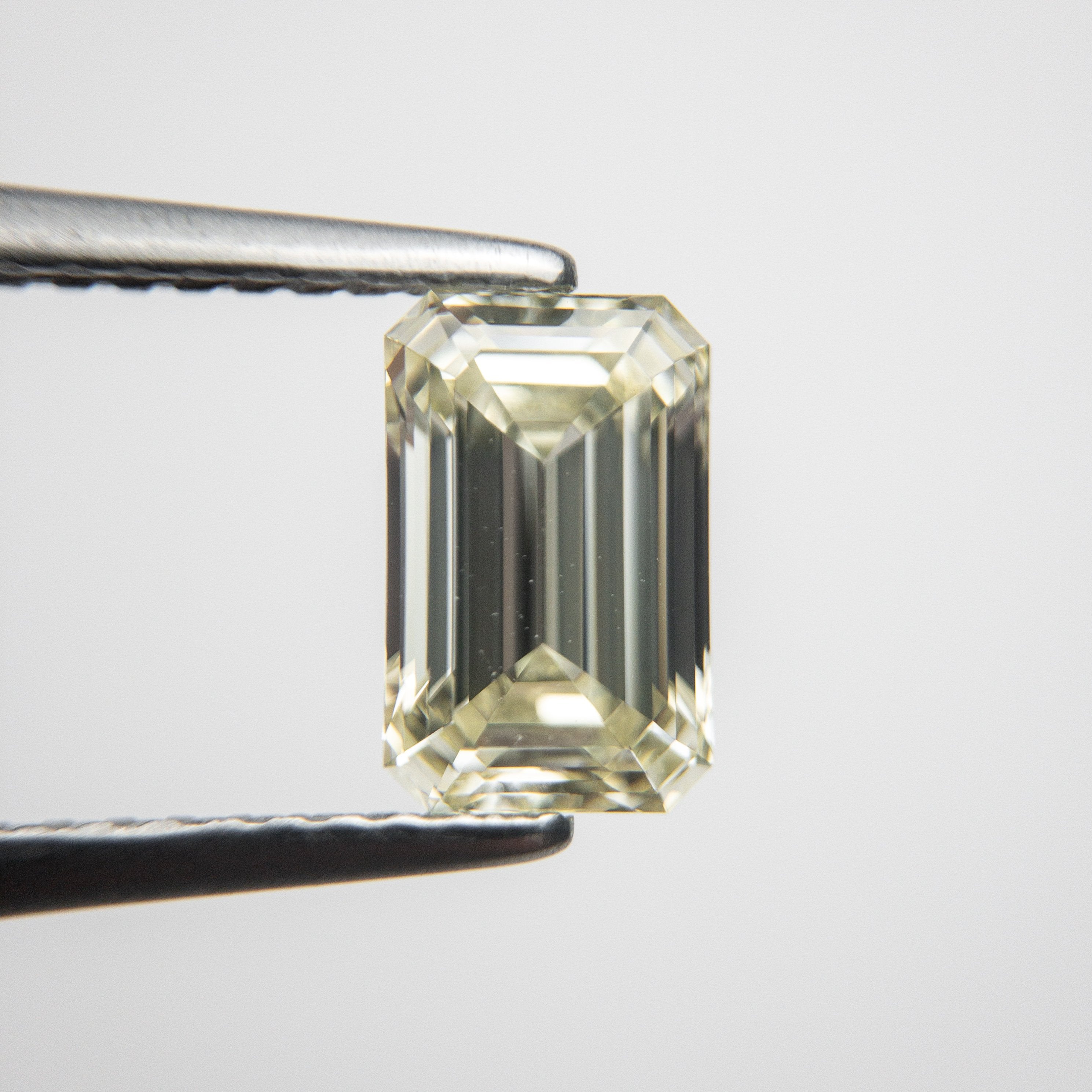1.33ct 7.98x5.09x3.33mm VS2+ Fancy Yellow Emerald Cut 18846-01