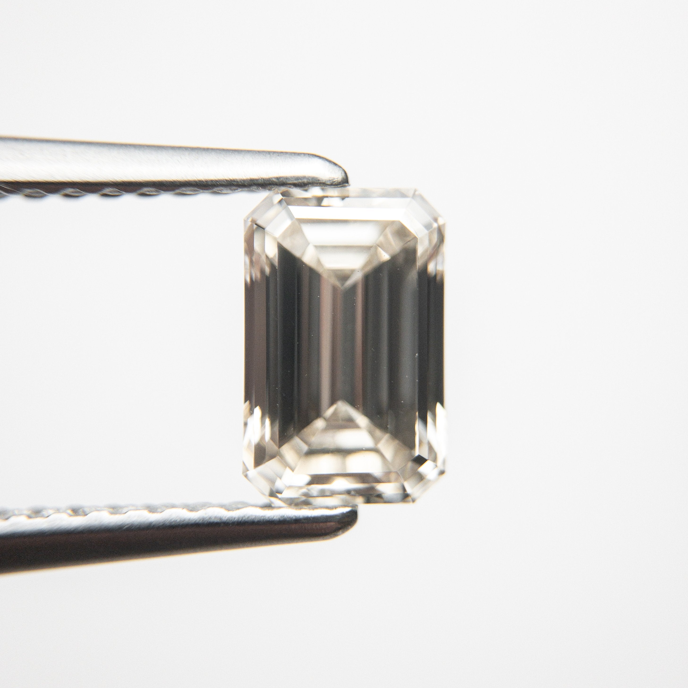1.22ct 7.66x4.94mm 3.24mm VS Champagne Cut Corner Rectangle Step Cut 18893-02