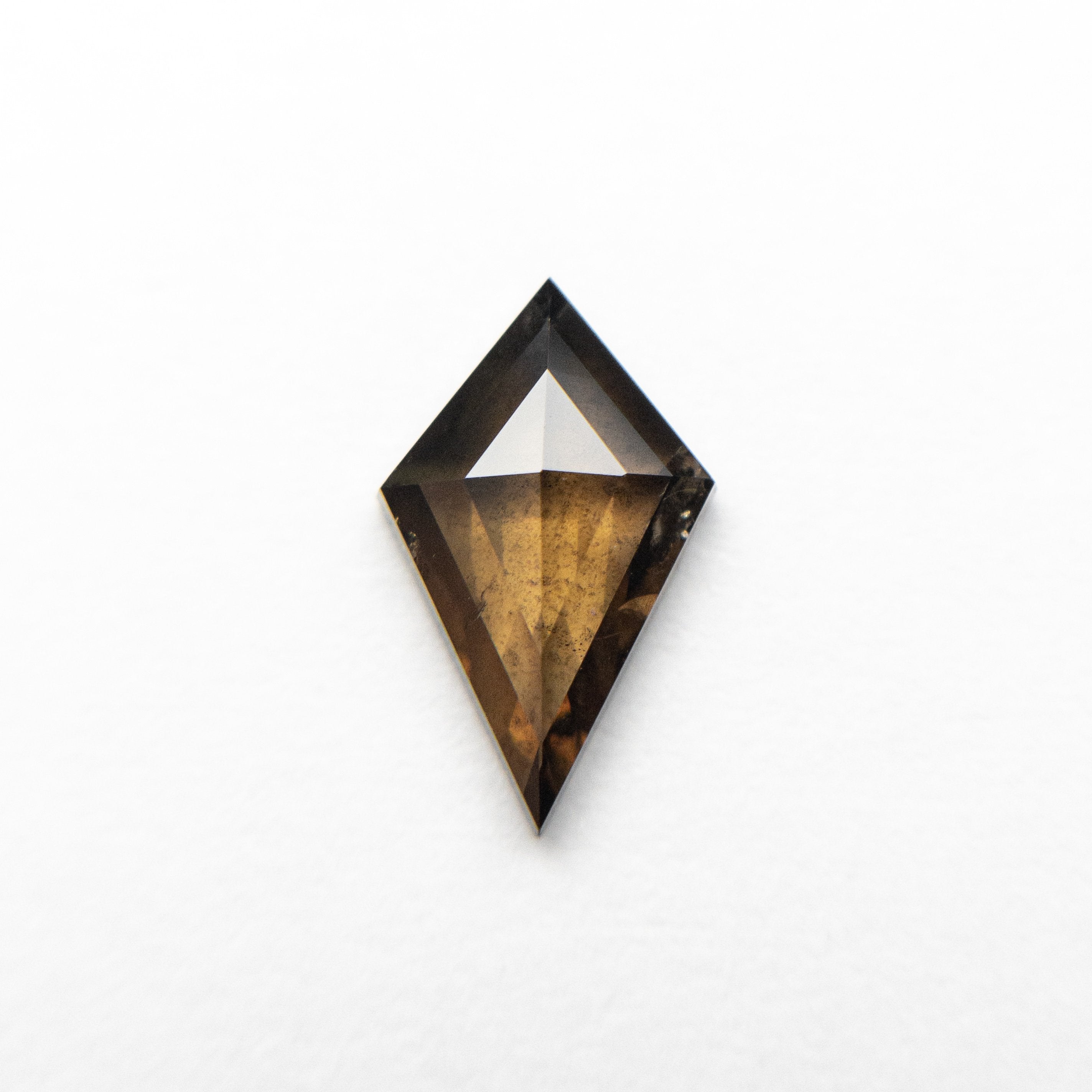 0.68ct 9.02x5.51x2.26mm Kite Rosecut 18901-01