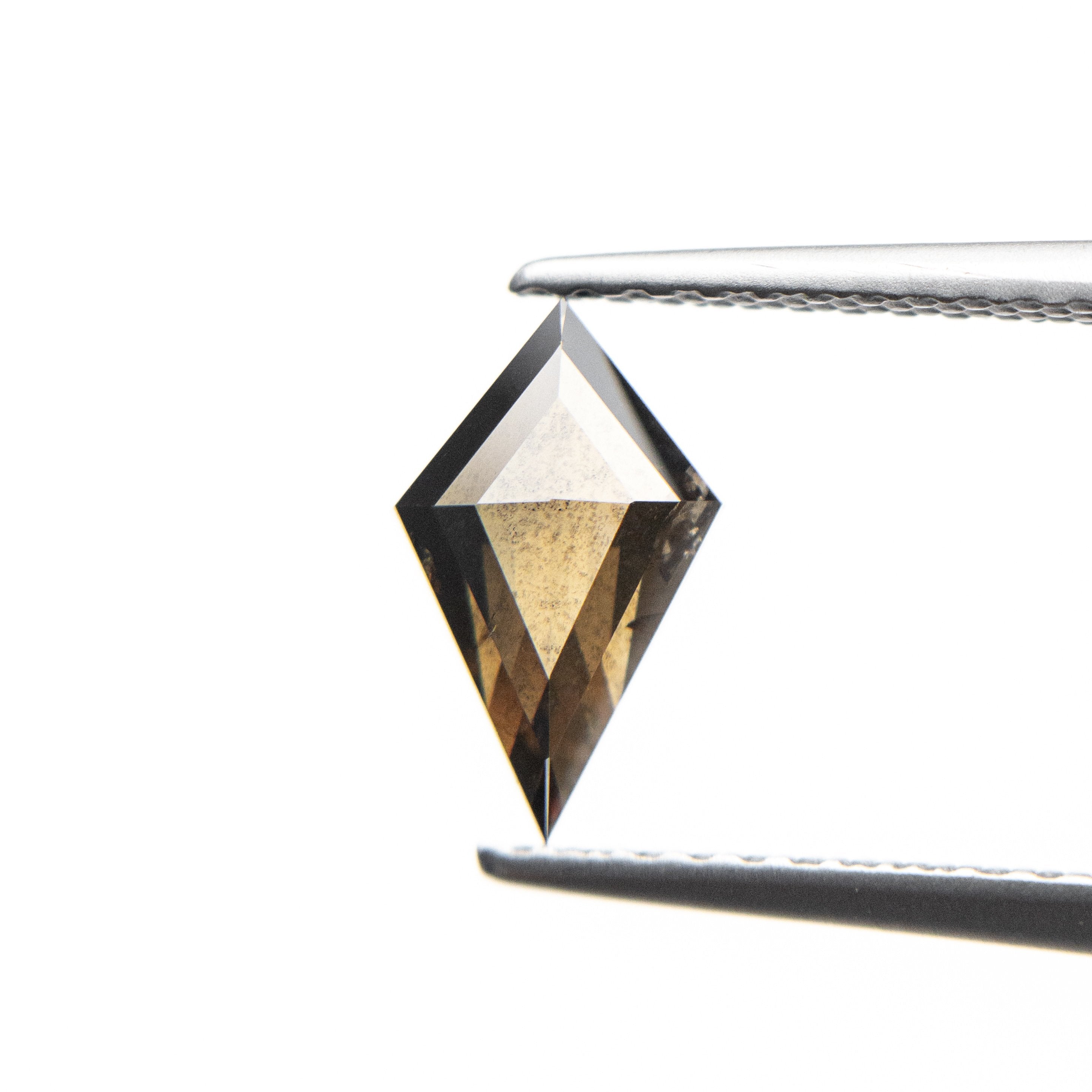 0.68ct 9.02x5.51x2.26mm Kite Rosecut 18901-01