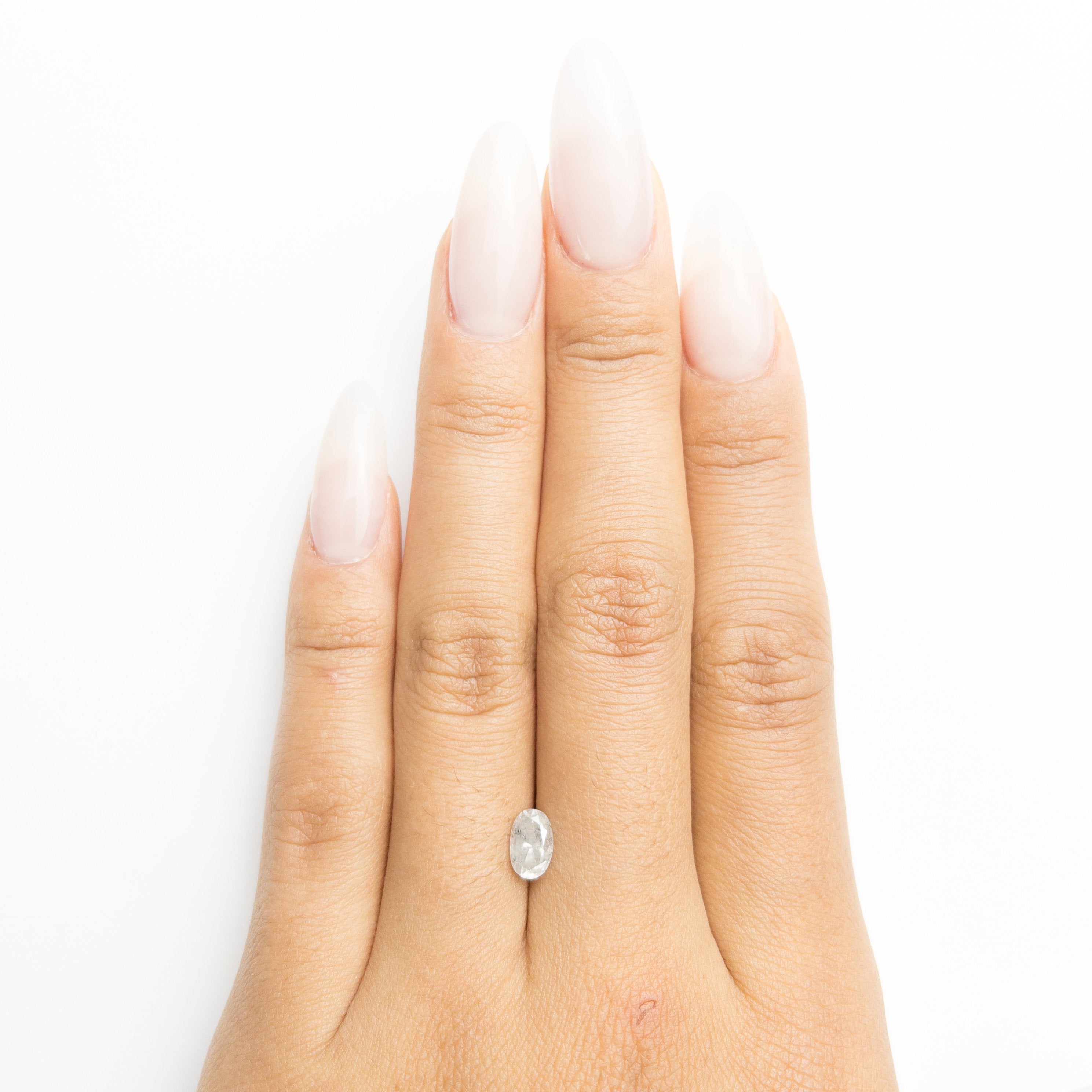 0.82ct 6.79x4.41x3.59mm Oval Brilliant 18916-08