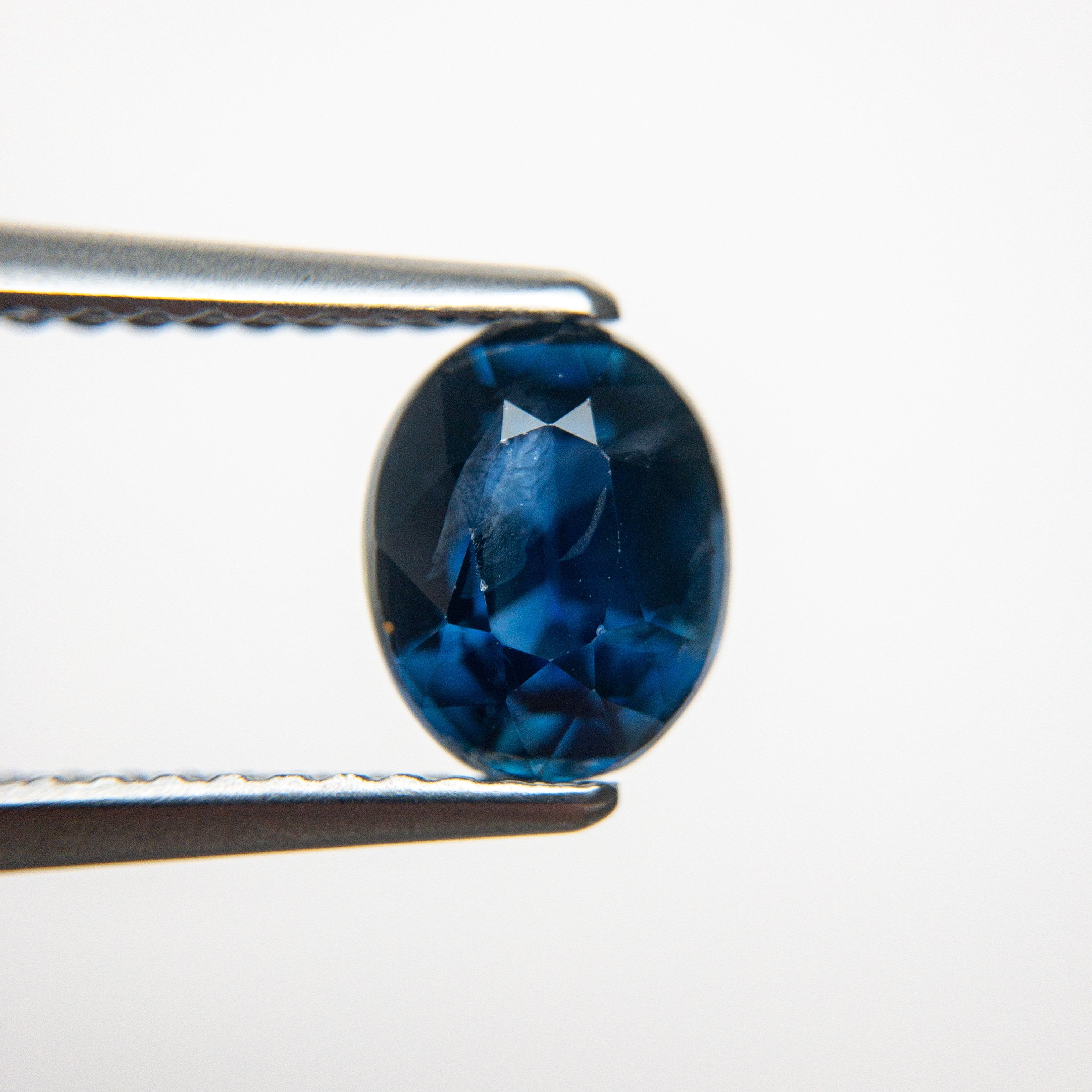 1.61ct 7.41x5.98x4.23mm Oval Brilliant Sapphire 18971-13