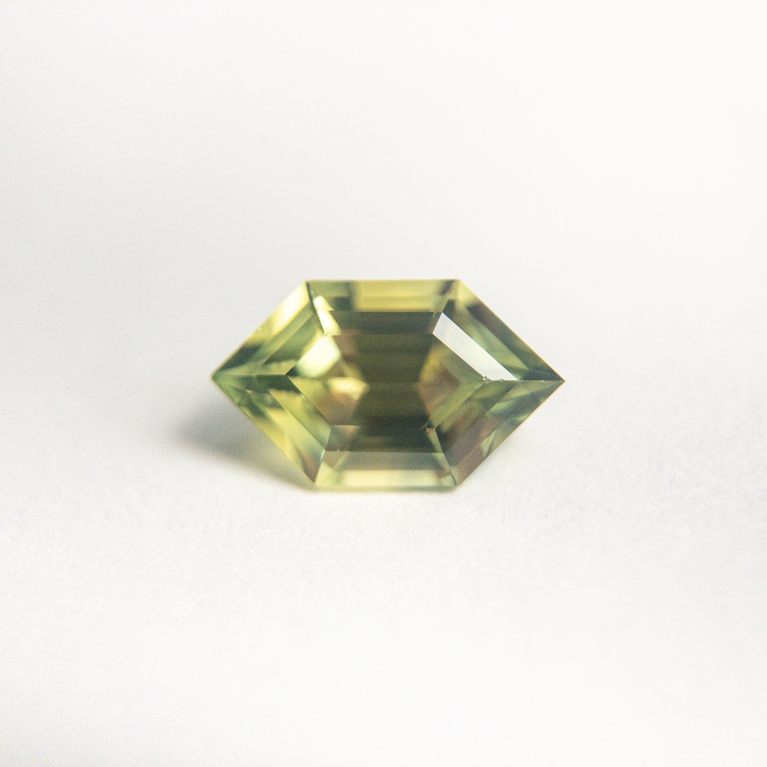 0.87ct 8.00x4.69x3.31mm Hexagon Step Cut Sapphire 18973-56