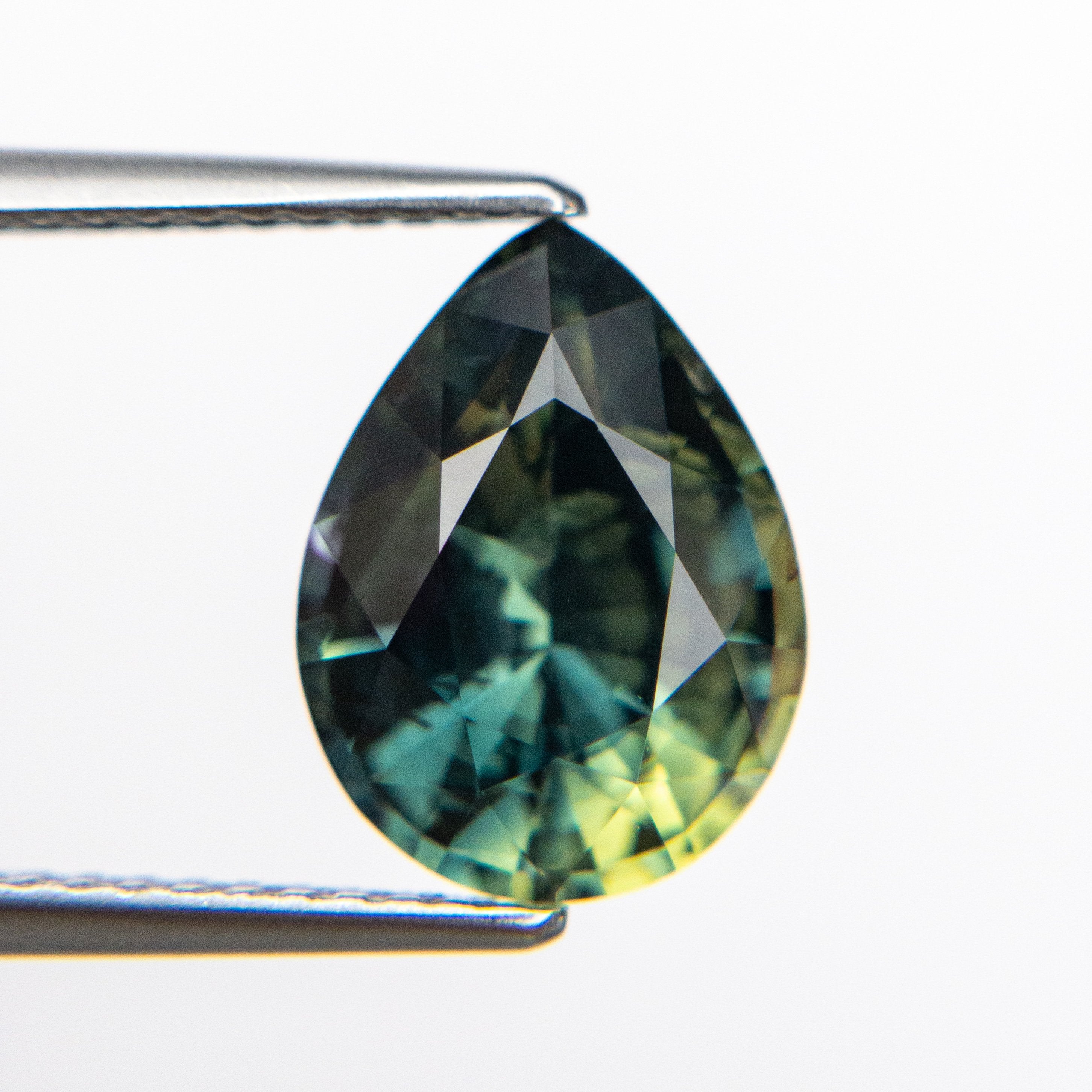 3.82ct 11.26x8.46x5.66mm Pear Brilliant Sapphire 19006-01