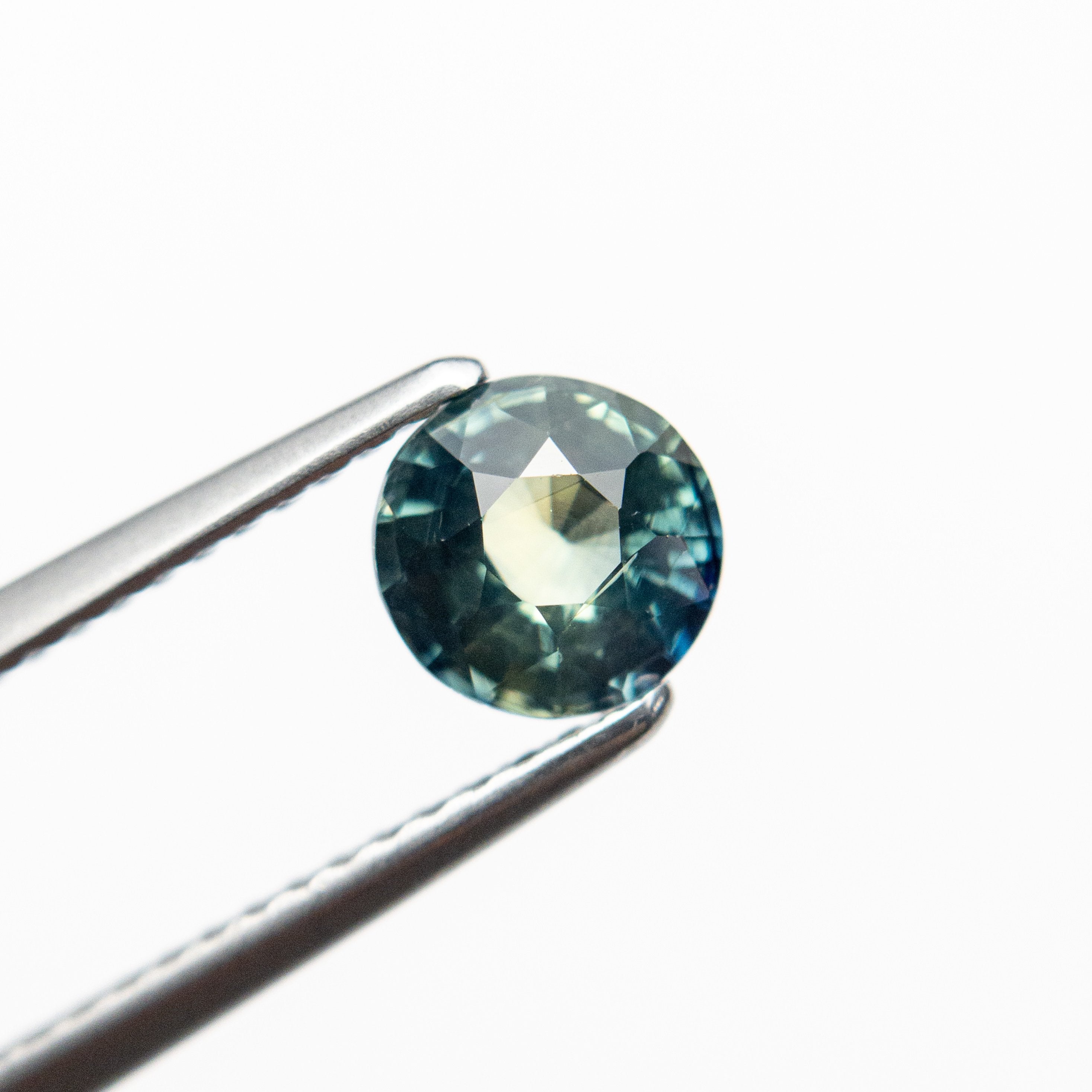 0.99ct 6.04x5.82x3.75mm Oval Brilliant Sapphire 19042-06