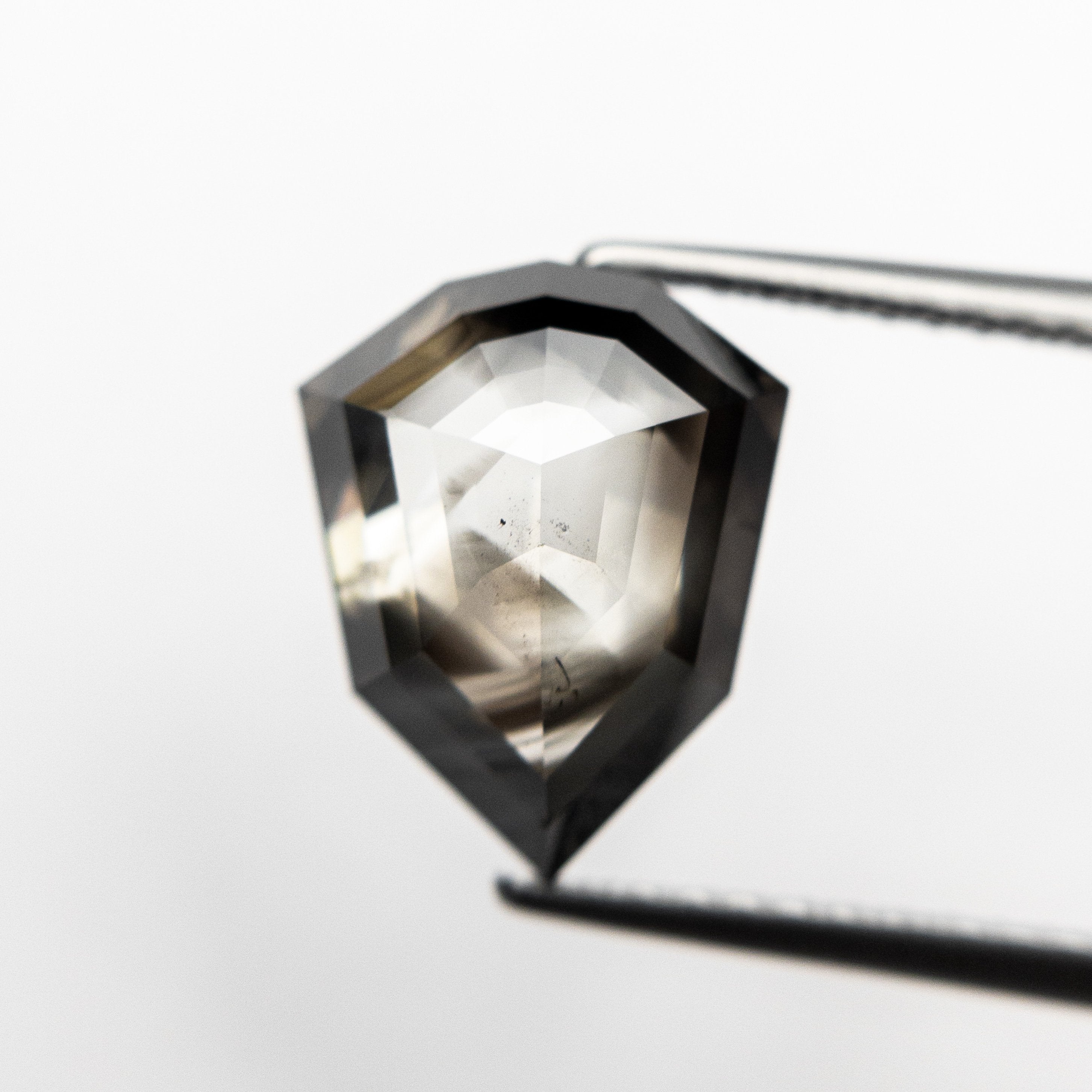 2.85ct 10.76x8.60x4.12mm Shield Rosecut 19128-01