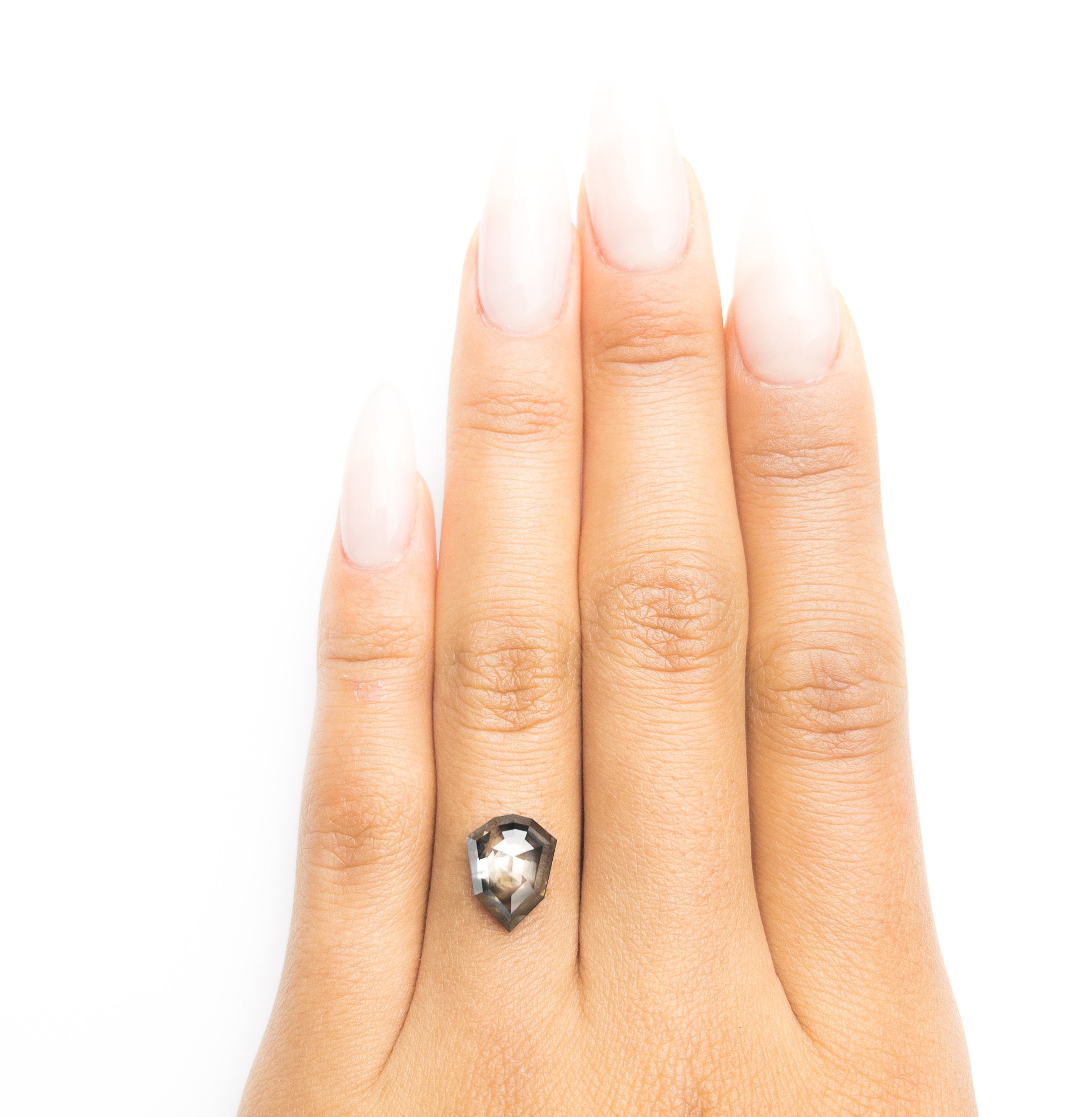 2.85ct 10.76x8.60x4.12mm Shield Rosecut 19128-01