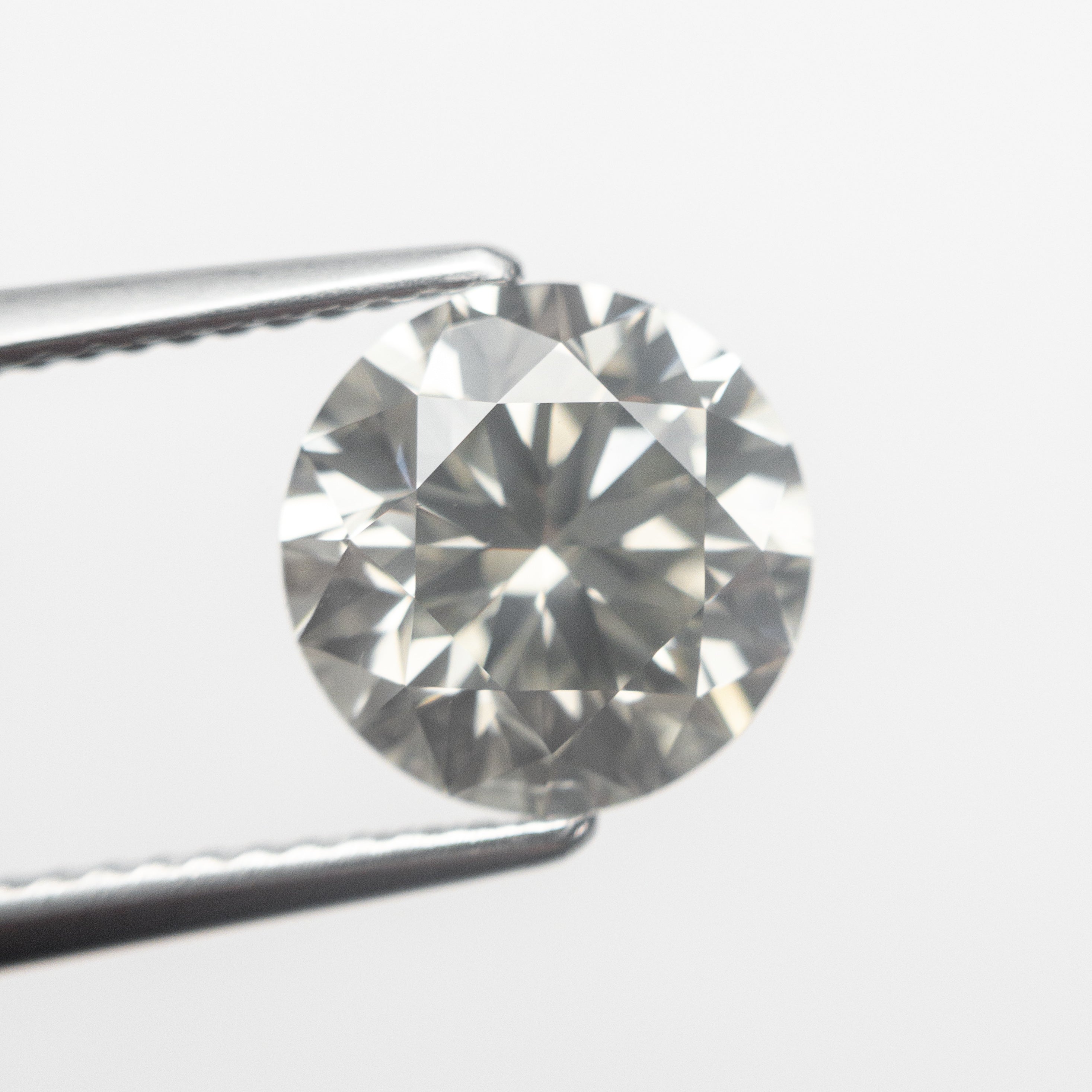 3.11ct 9.16x9.13x5.87mm VS2 Fancy Grey Round Brilliant 19416-01