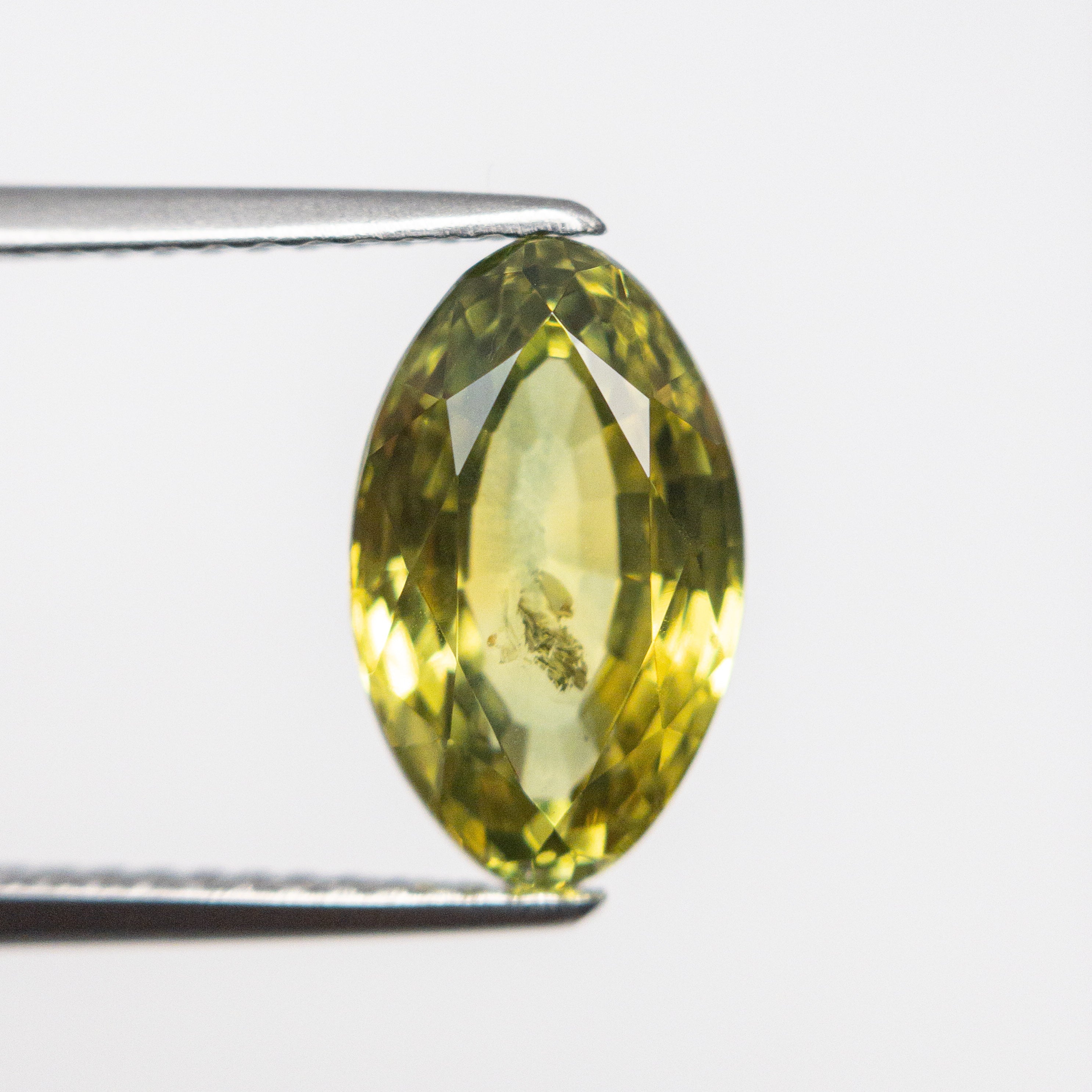 3.71ct 11.34x6.94x5.30mm Oval Brilliant Sapphire 20980-01