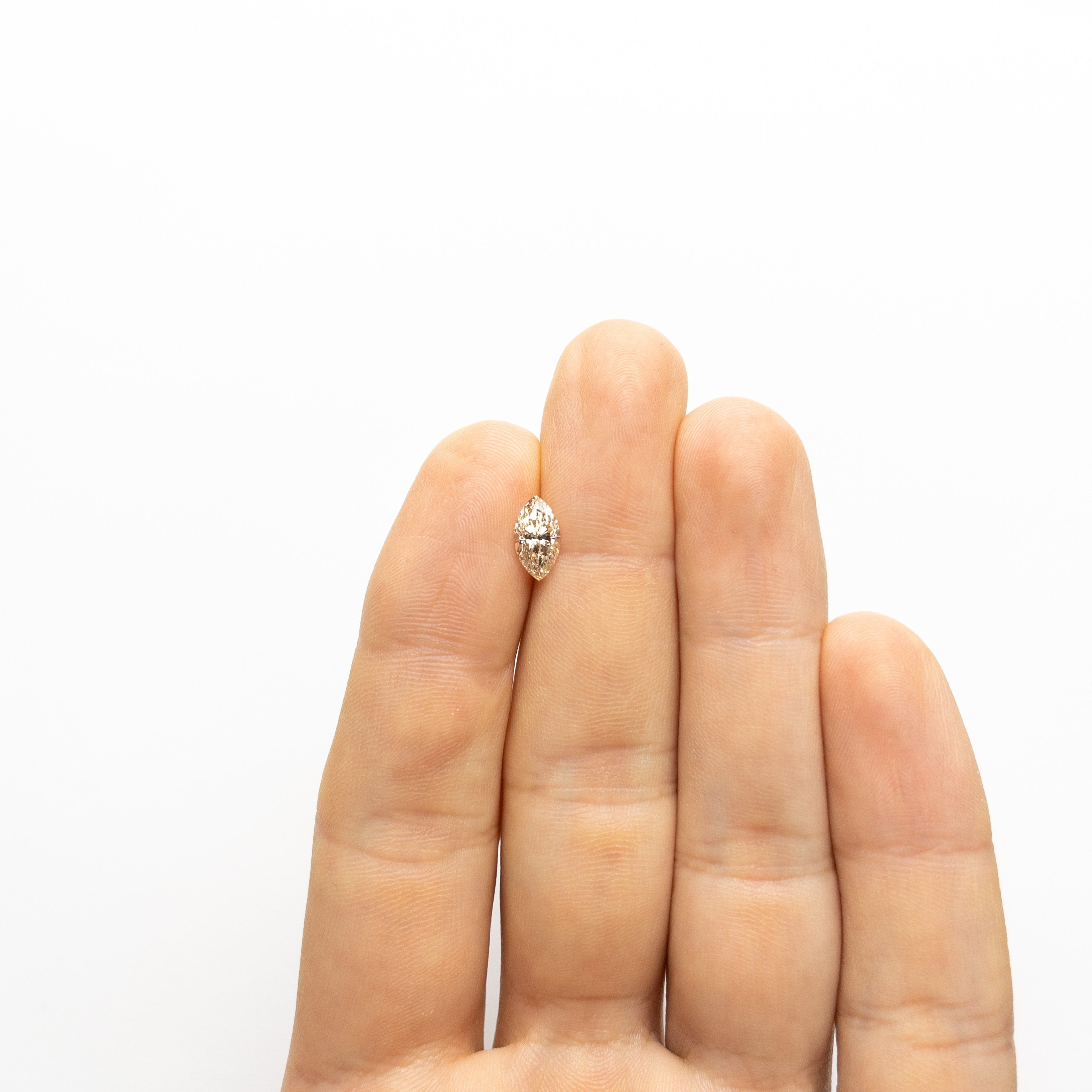 1.07ct 9.61x5.16x3.56mm Champagne Marquise Brilliant 18548-01 hold D1913