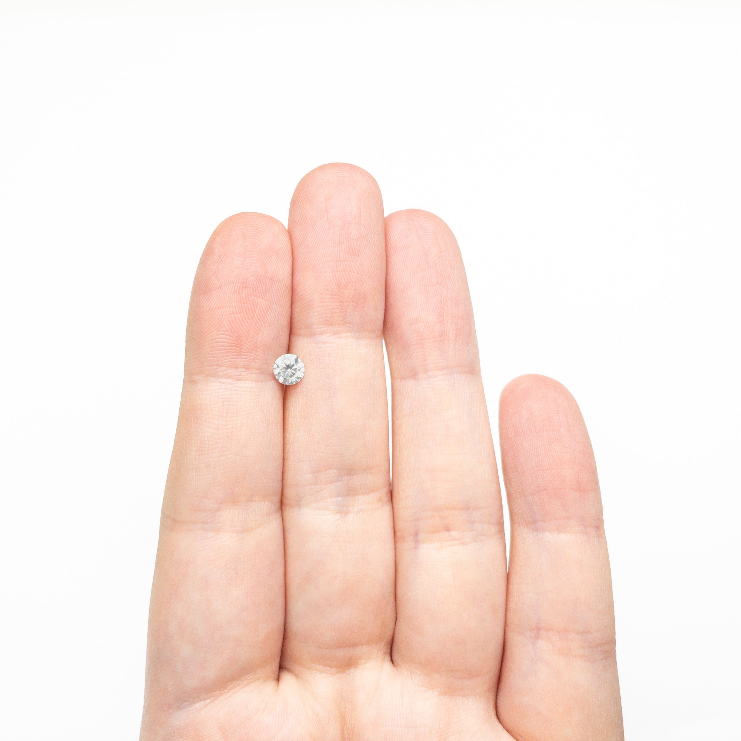 0.37ct 4.70x4.63x2.78mm Round Brilliant 25694-04