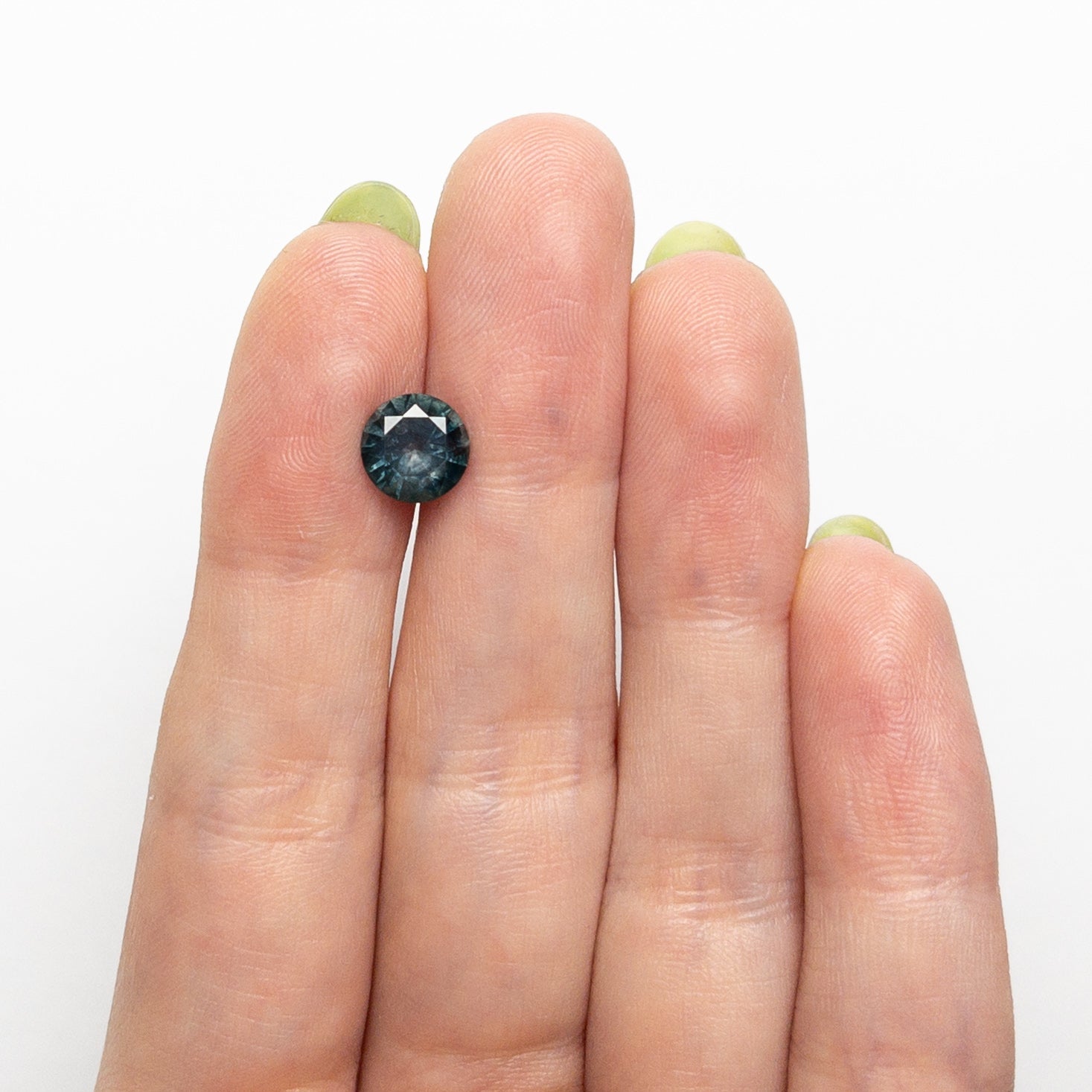 1.63ct 7.30x7.27x4.29mm Round Brilliant Sapphire 26524-26