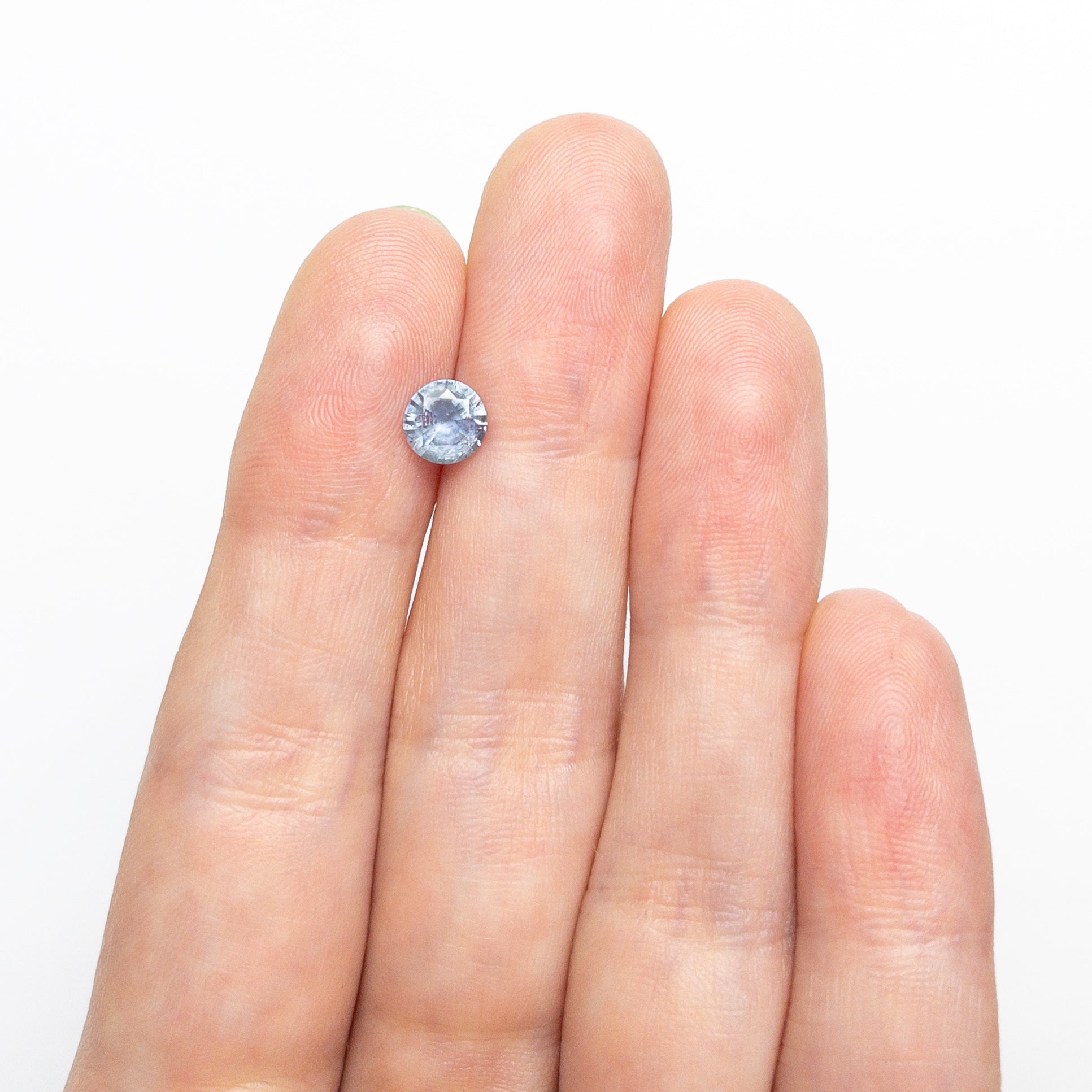 0.83ct 5.74x5.62x3.54mm Round Brilliant Sapphire 26532-01