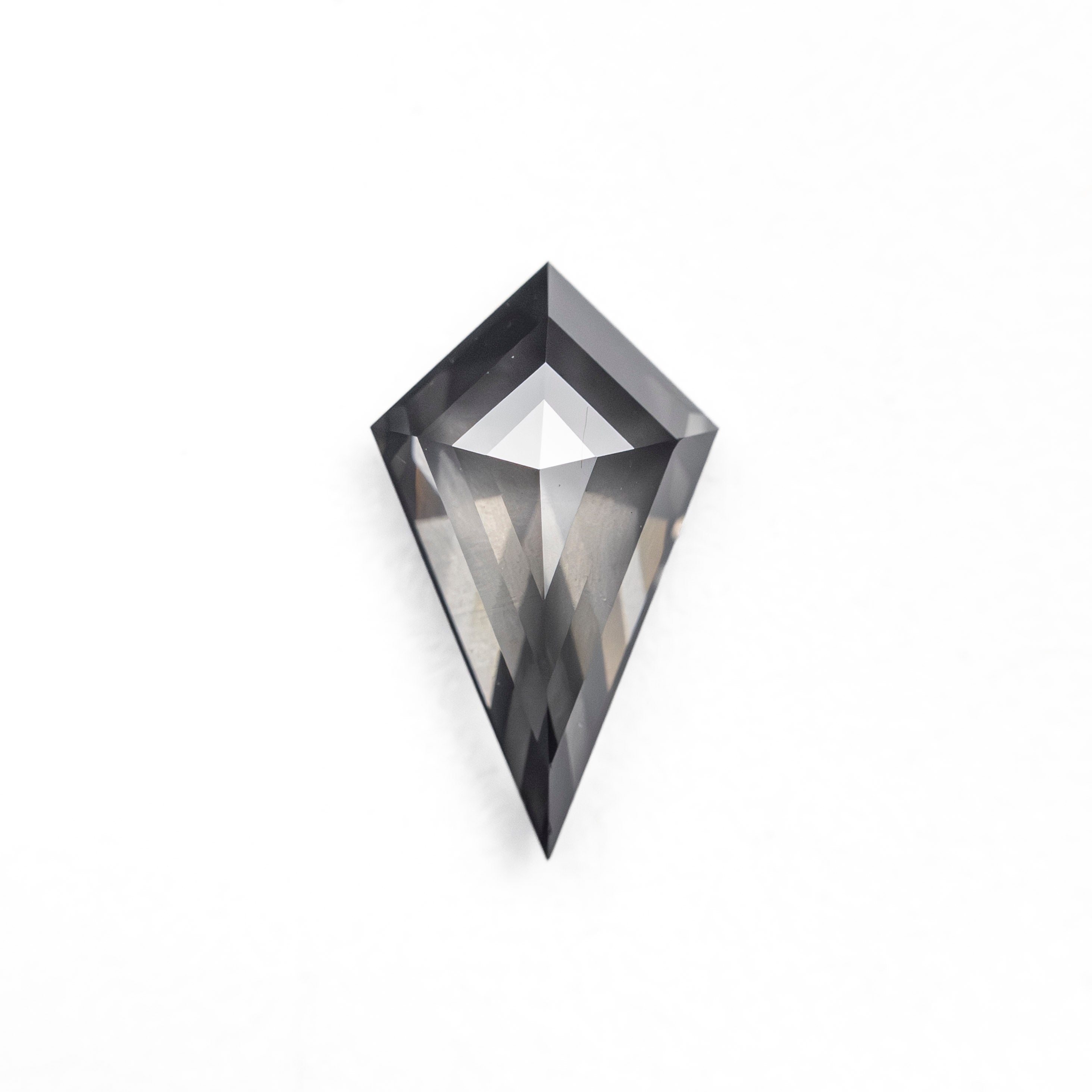 0.70ct 9.05x5.26x2.54mm Kite Step Cut 27909-02