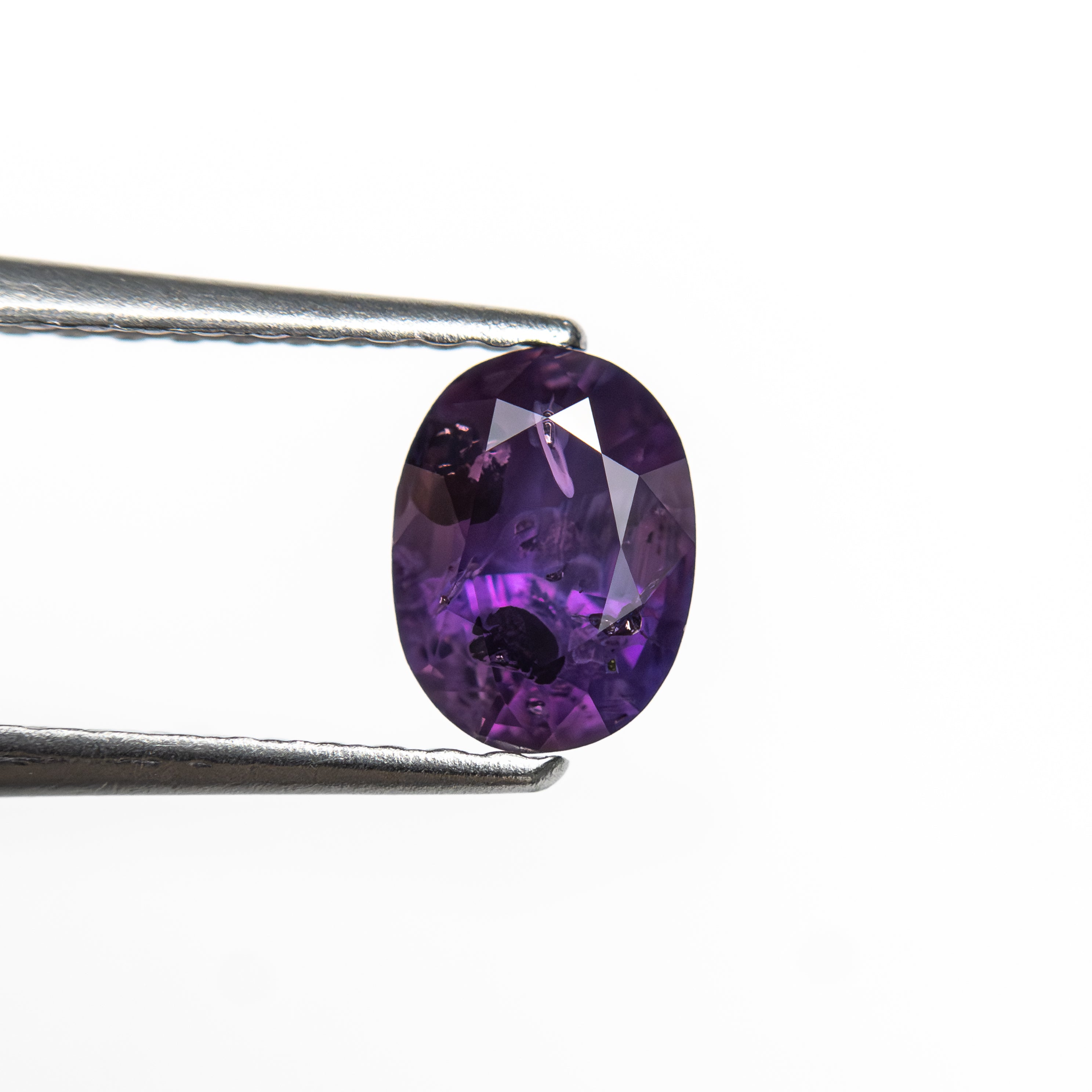 0.69ct 6.01x4.55x3.11mm Oval Brilliant Sapphire 27957-04