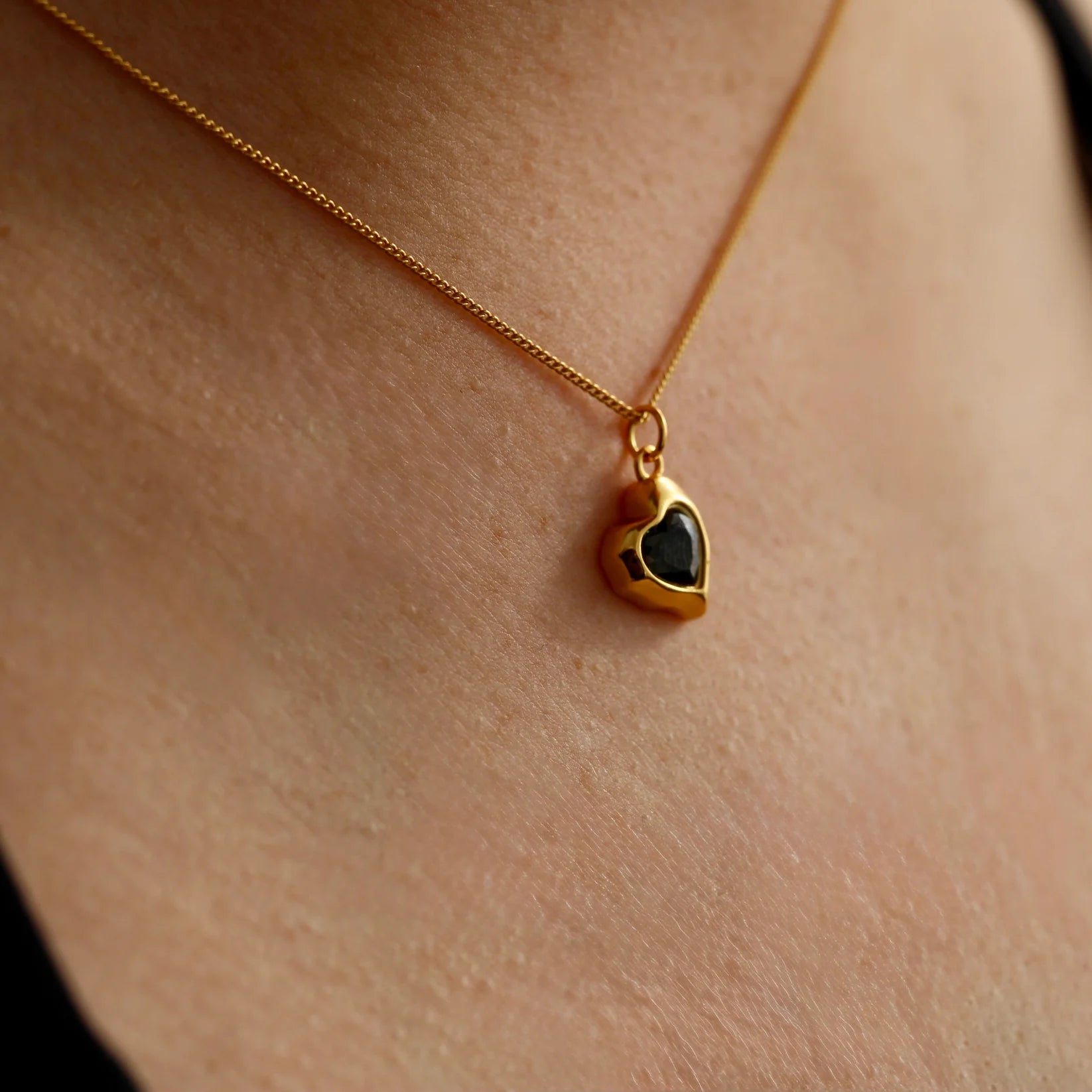 Base ~ Black Heart Necklace