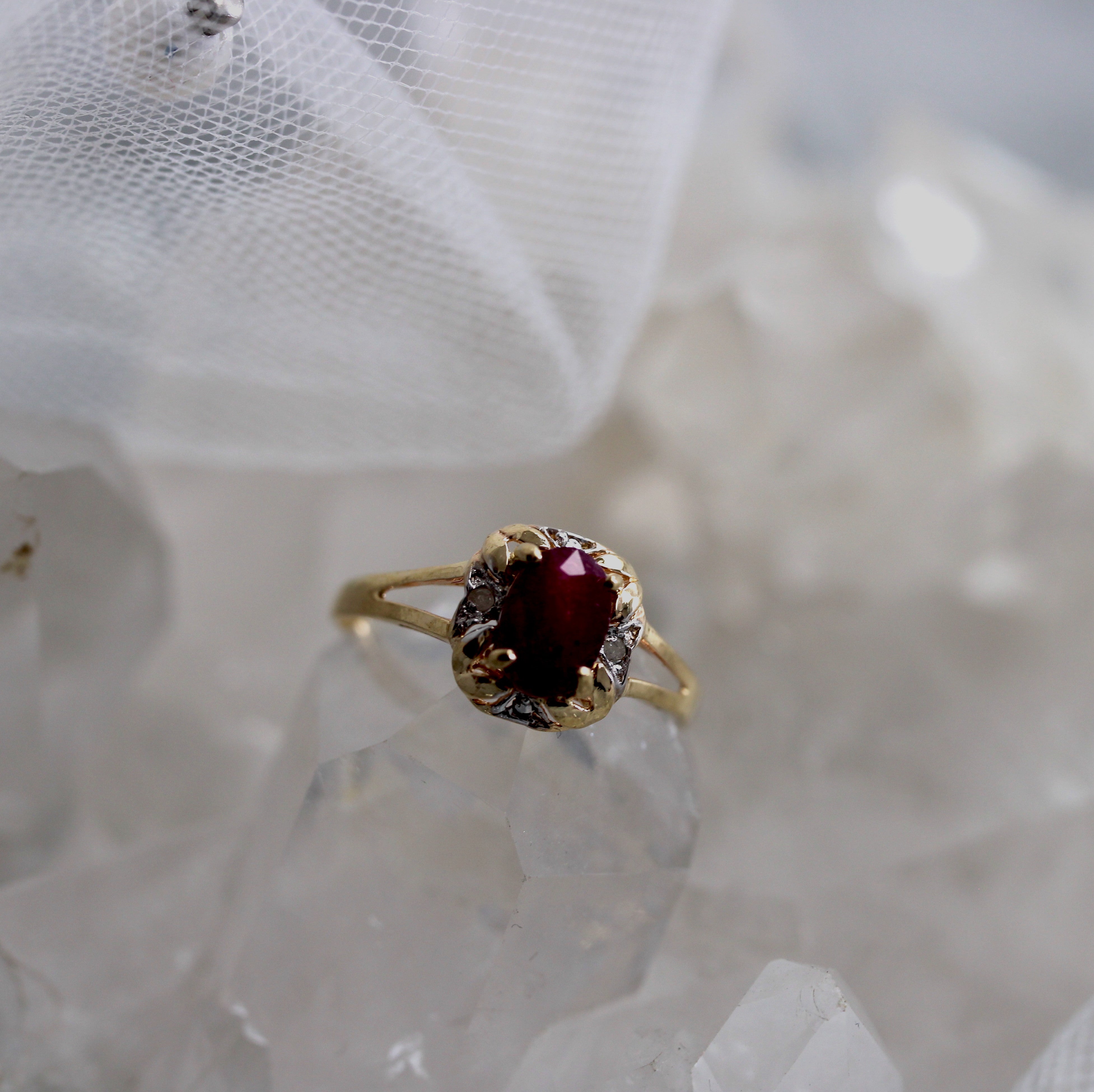 VINTAGE BIJOUX - Ruby Ring