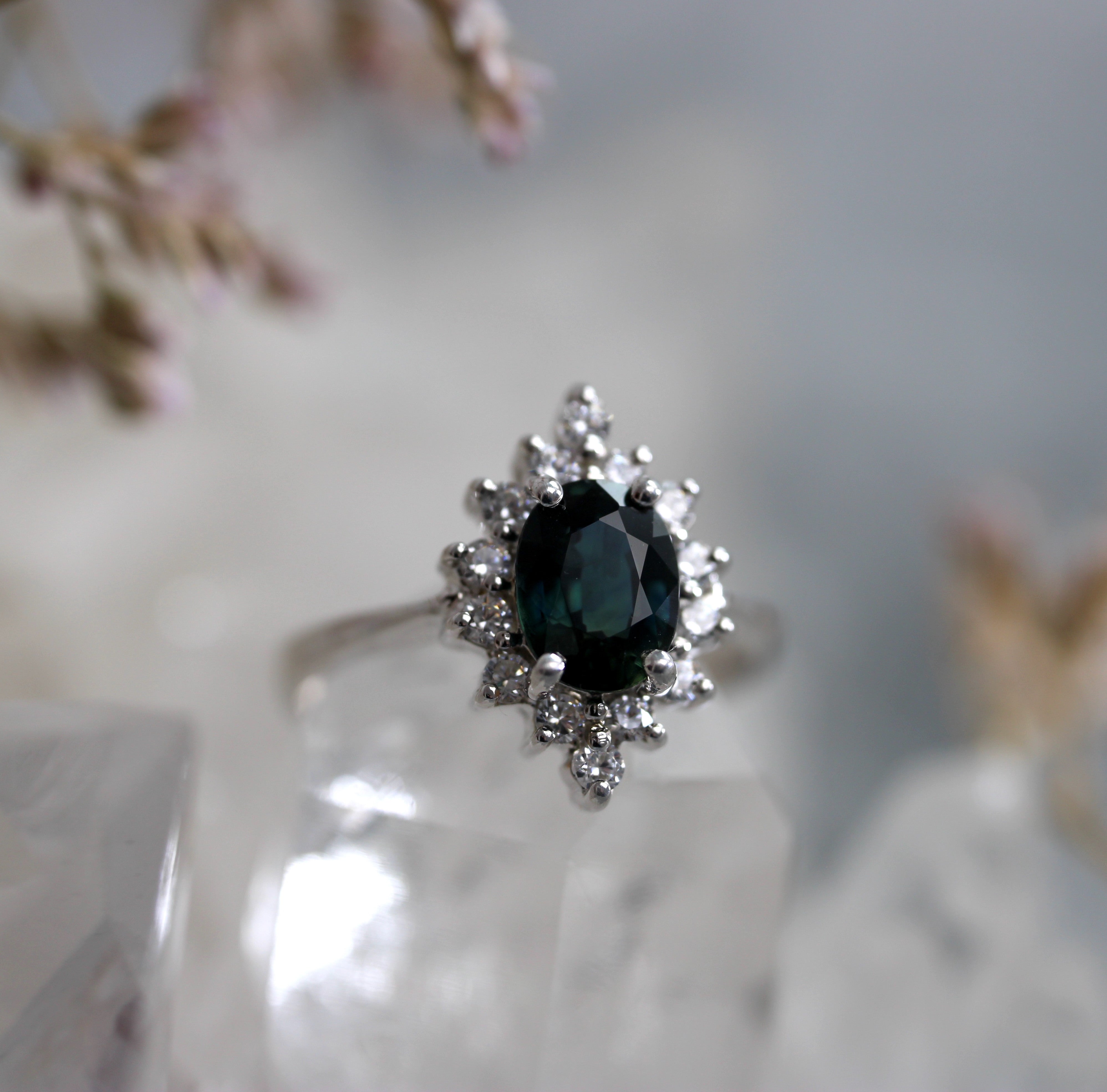 VINTAGE BIJOUX - 1980s Partii Sapphire Cluster Ring