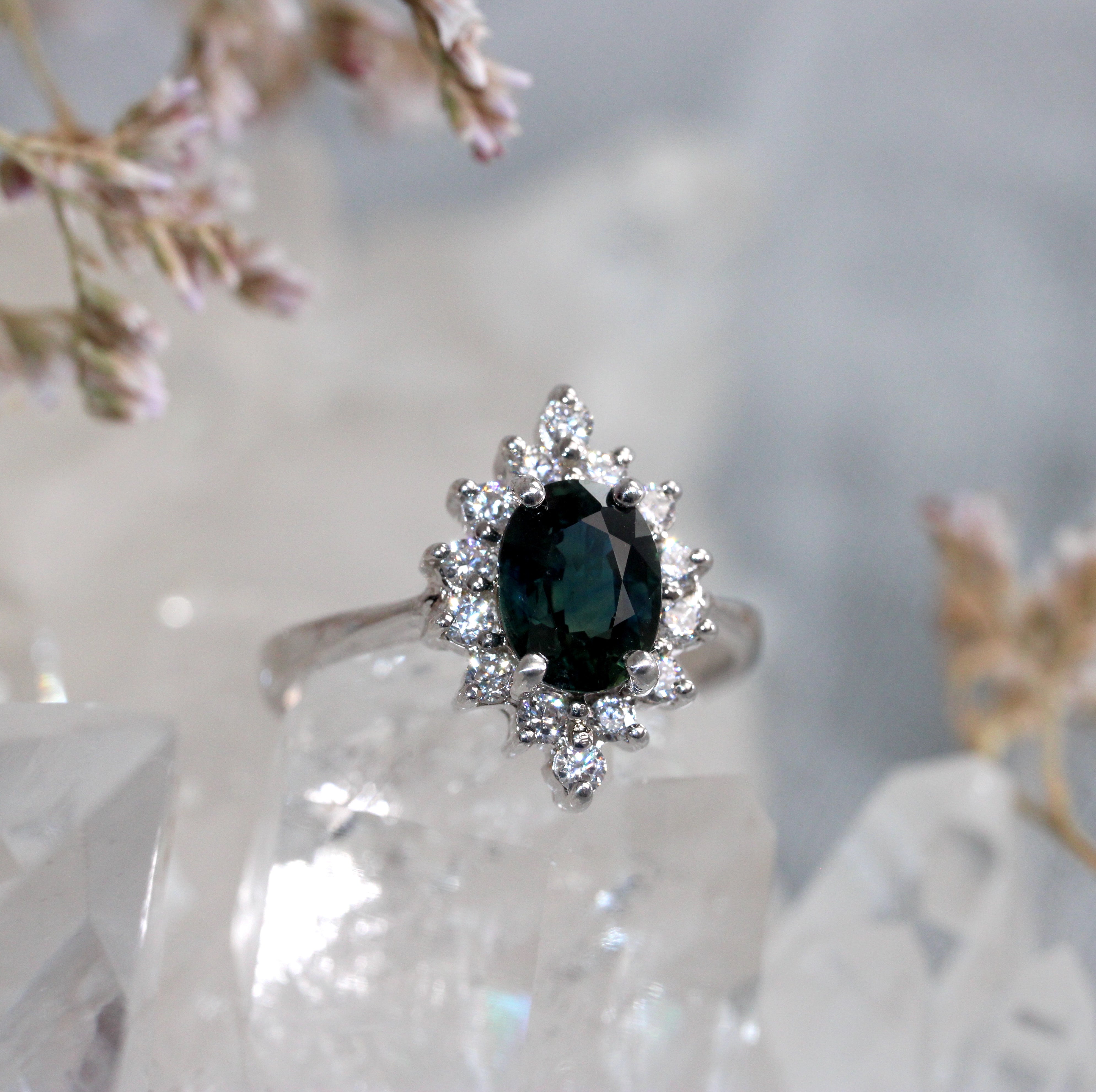 VINTAGE BIJOUX - 1980s Partii Sapphire Cluster Ring