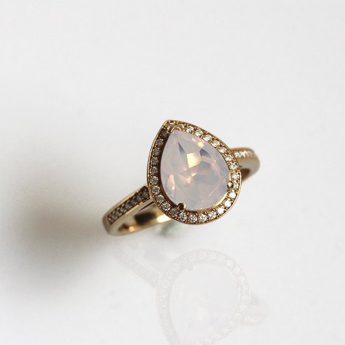 SALE - Pear Halo - Lavender Moon Quartz - Size O 1/2