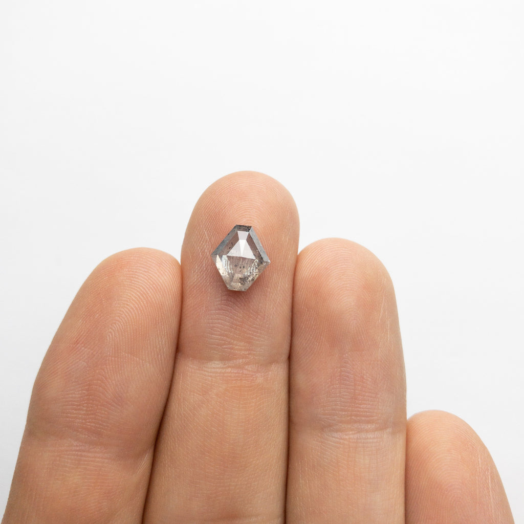 2.45ct 8.89x8.24x4.68mm Geometric Rosecut 18091-12 hold D1350