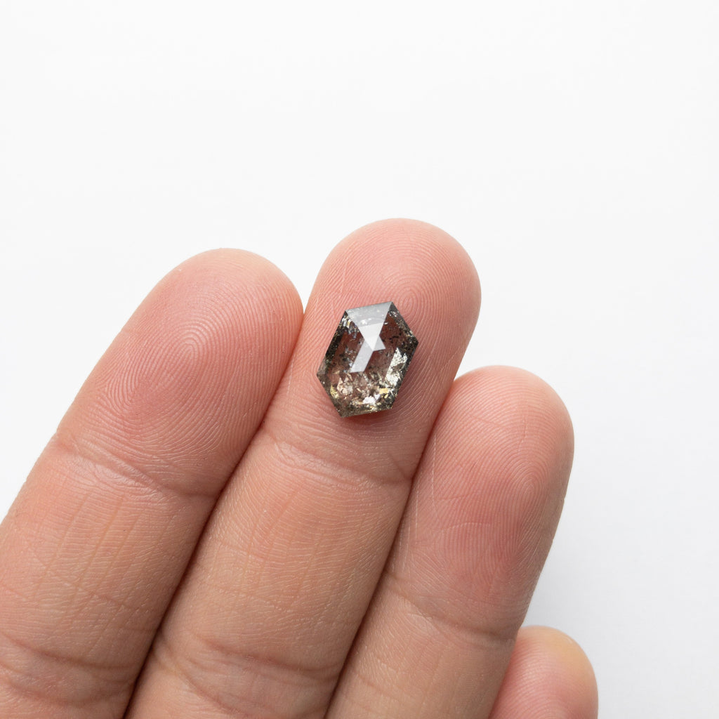 4.09ct 12.27x7.98x4.74mm Hexagon Rosecut 18113-01 hold d936