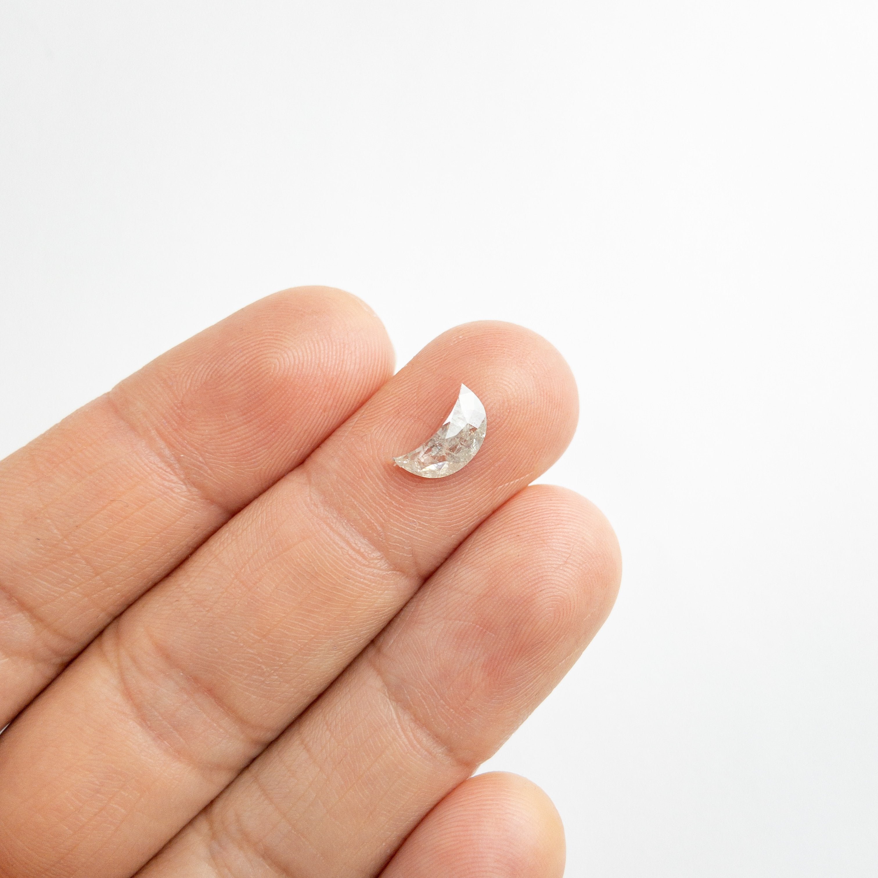 1.05ct 9.57x5.48x2.72mm Crescent Moon Rosecut 18125-03