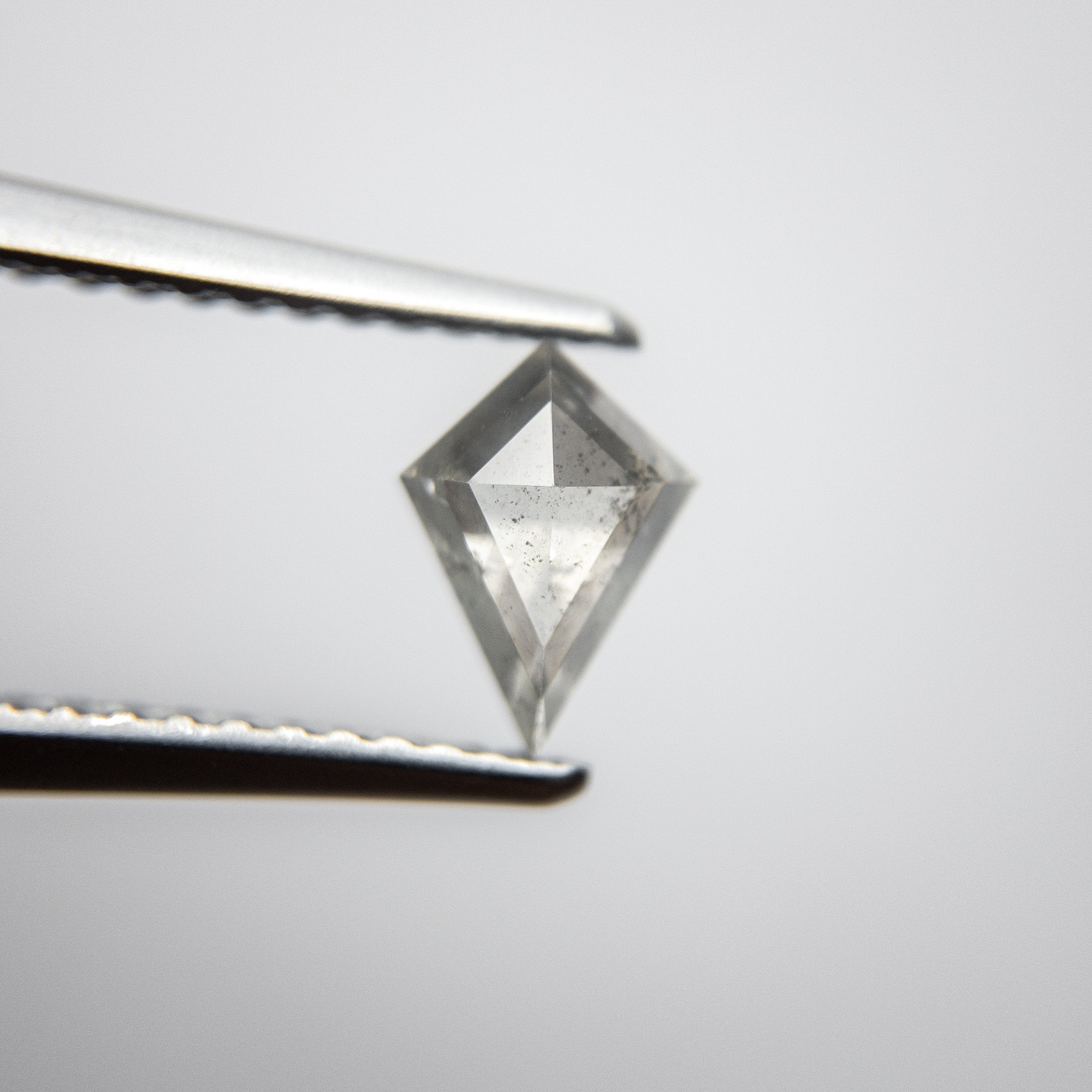 0.66ct 7.25x5.26x2.90mm Kite Rosecut 18127-04