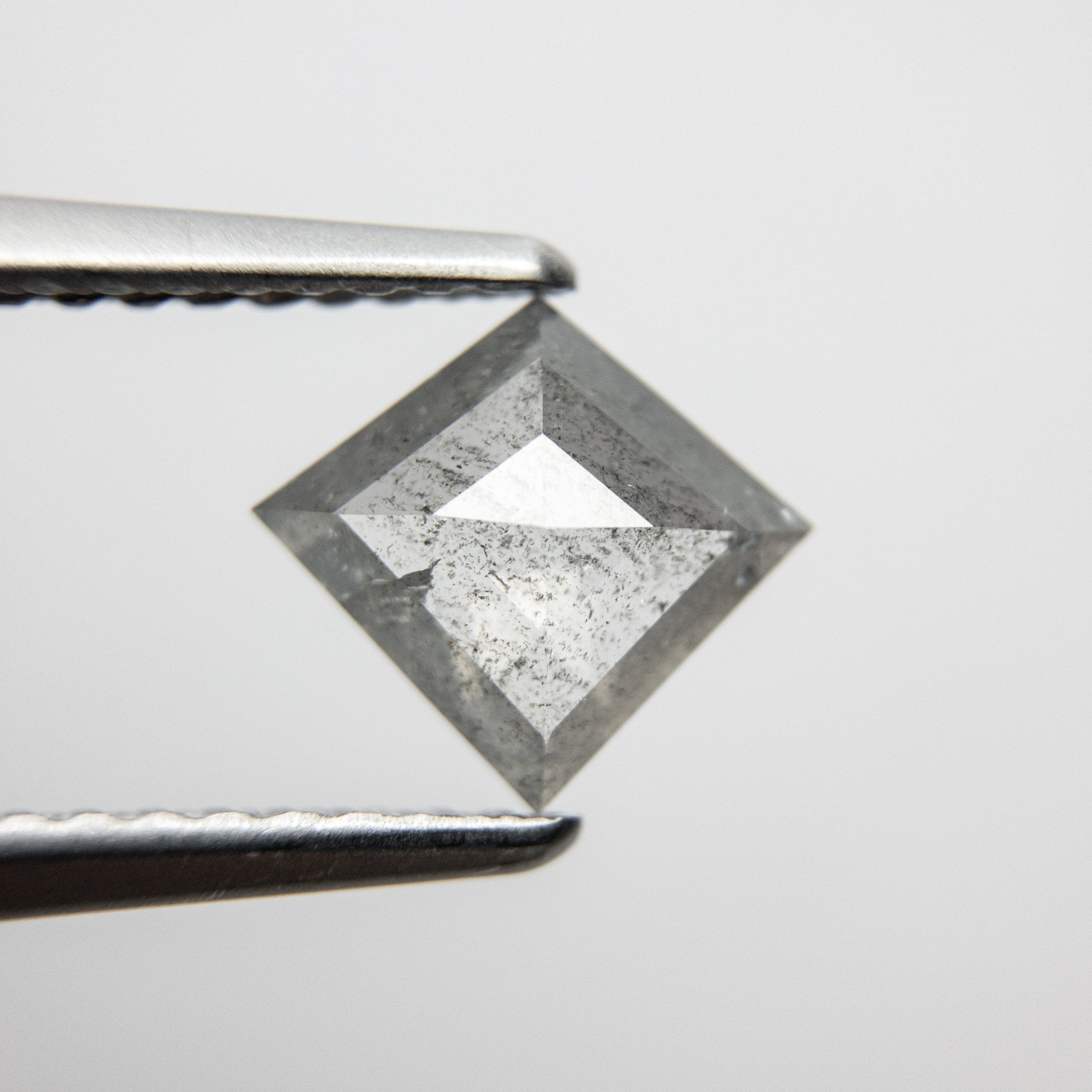 0.73ct 7.41x8.02x2.27mm Kite Rosecut 18135-02