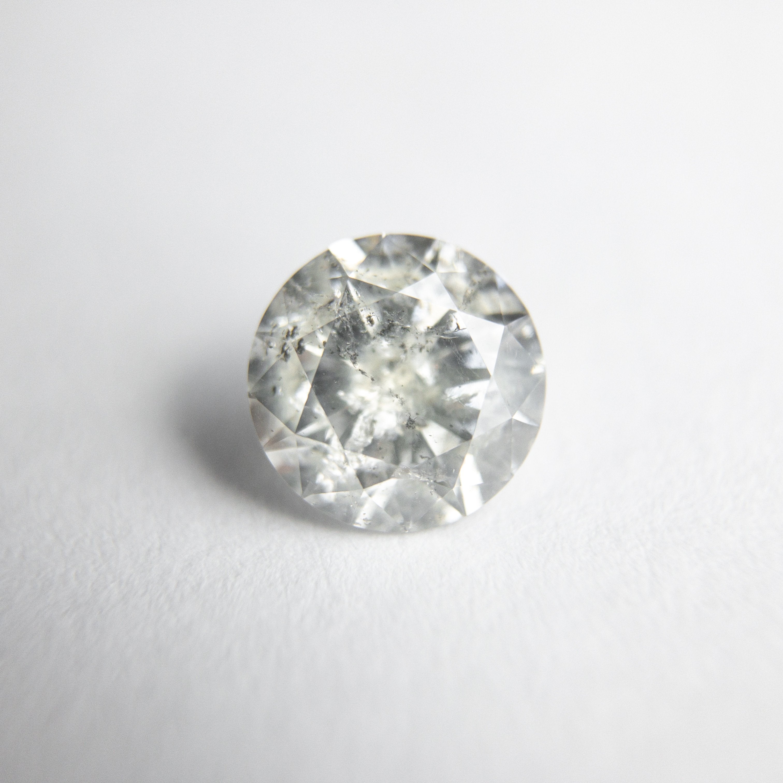 0.88ct 6.20x6.19x3.69mm Round Brilliant 18165-01 hold d660