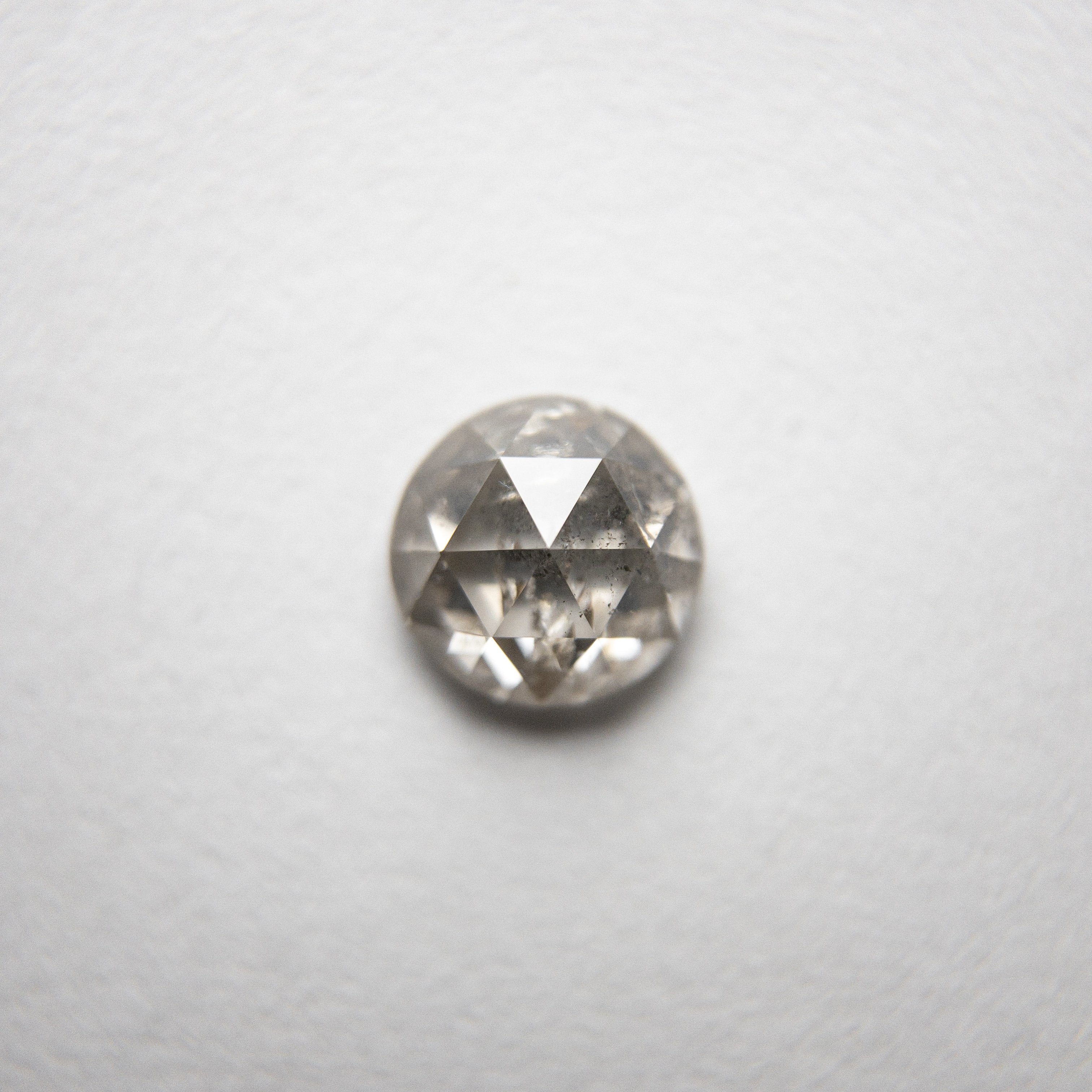 0.63ct 5.52x5.48x2.74mm Round Rosecut 18194-45 hold d943