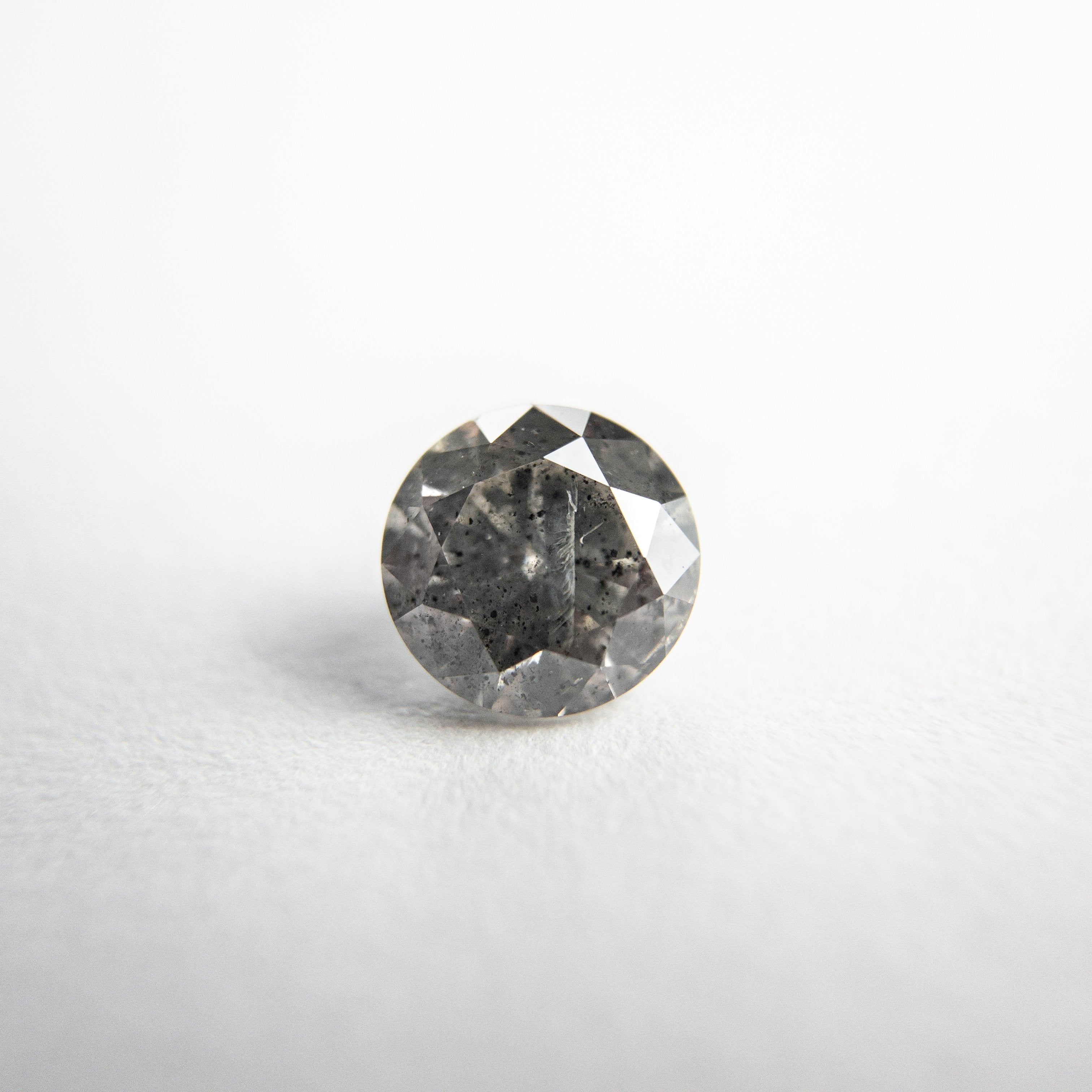 0.66ct 5.48x5.43x3.28mm Round Brilliant 18217-15