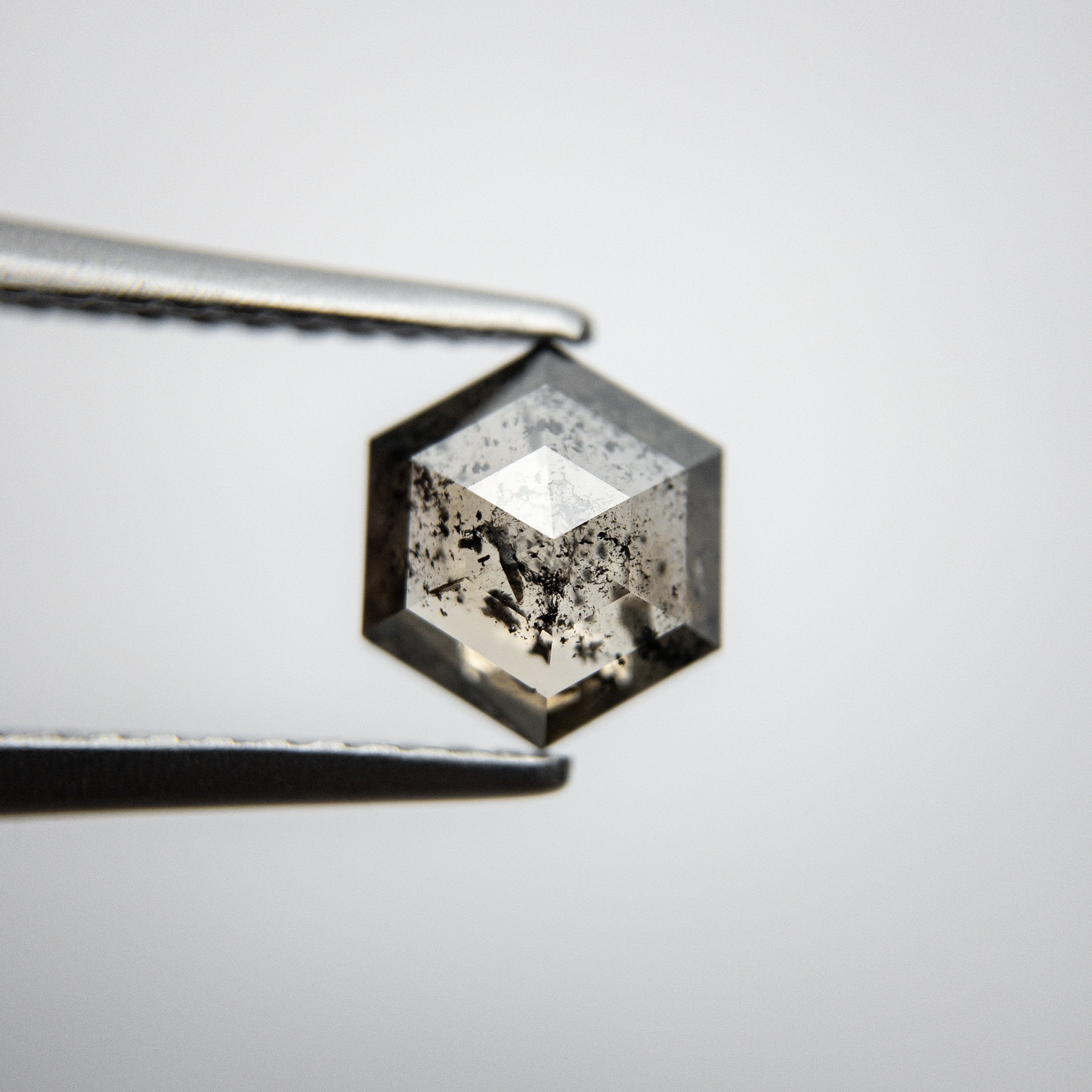 1.19ct 7.25x6.29x3.00mm Hexagon Rosecut 18221-04 hold D1285