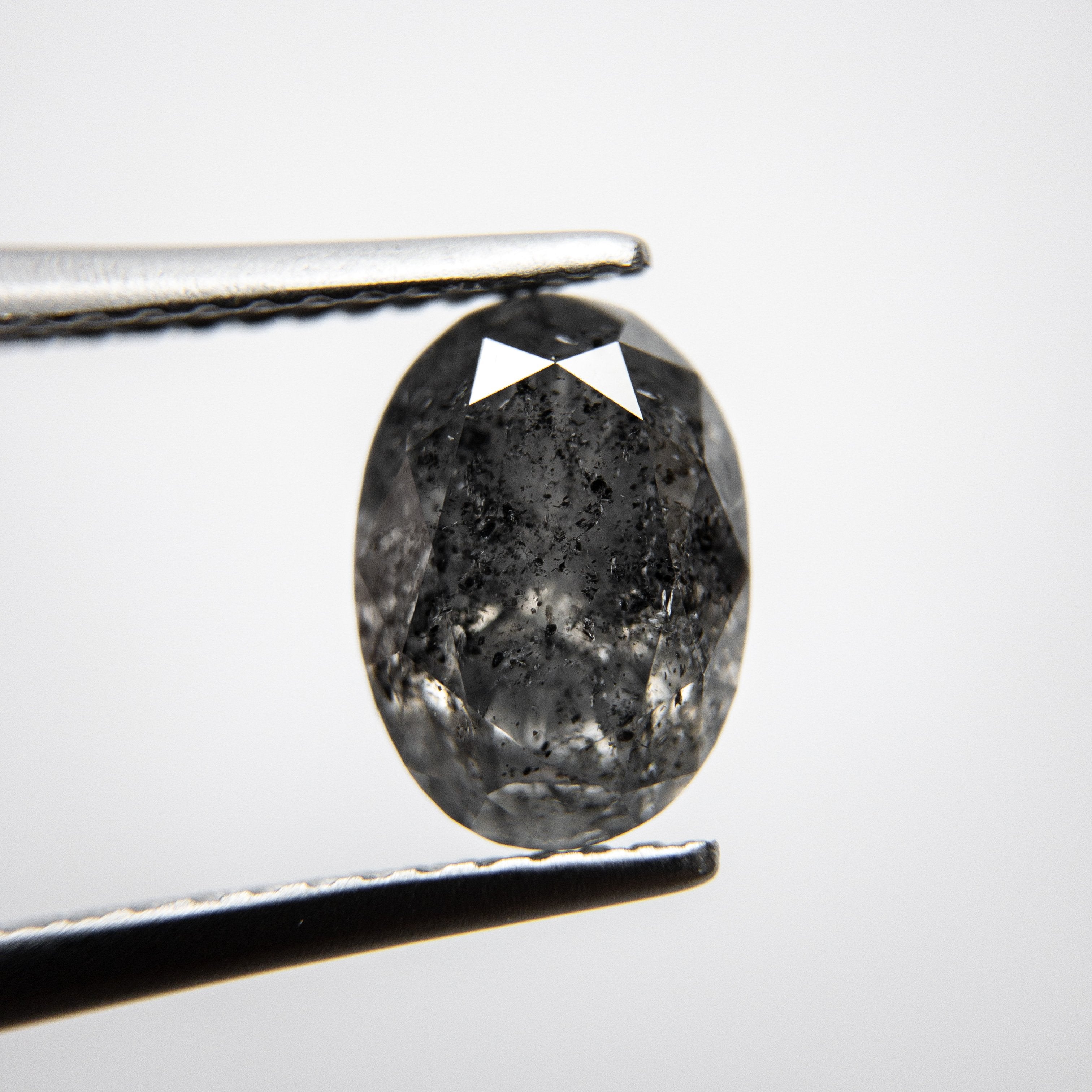 2.42ct 9.41x6.77x5.32mm Oval Brilliant 18224-02 hold d889