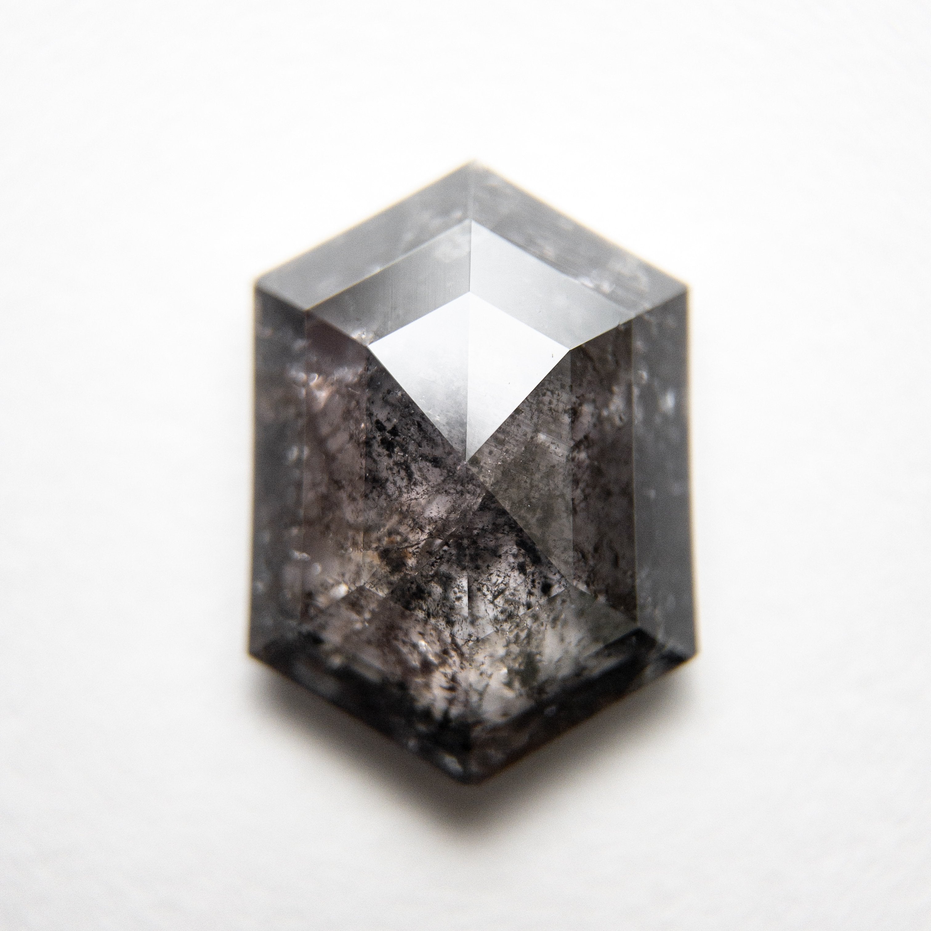 3.53ct 12.61x9.13x3.79mm Hexagon Rosecut 18228-01 hold d945