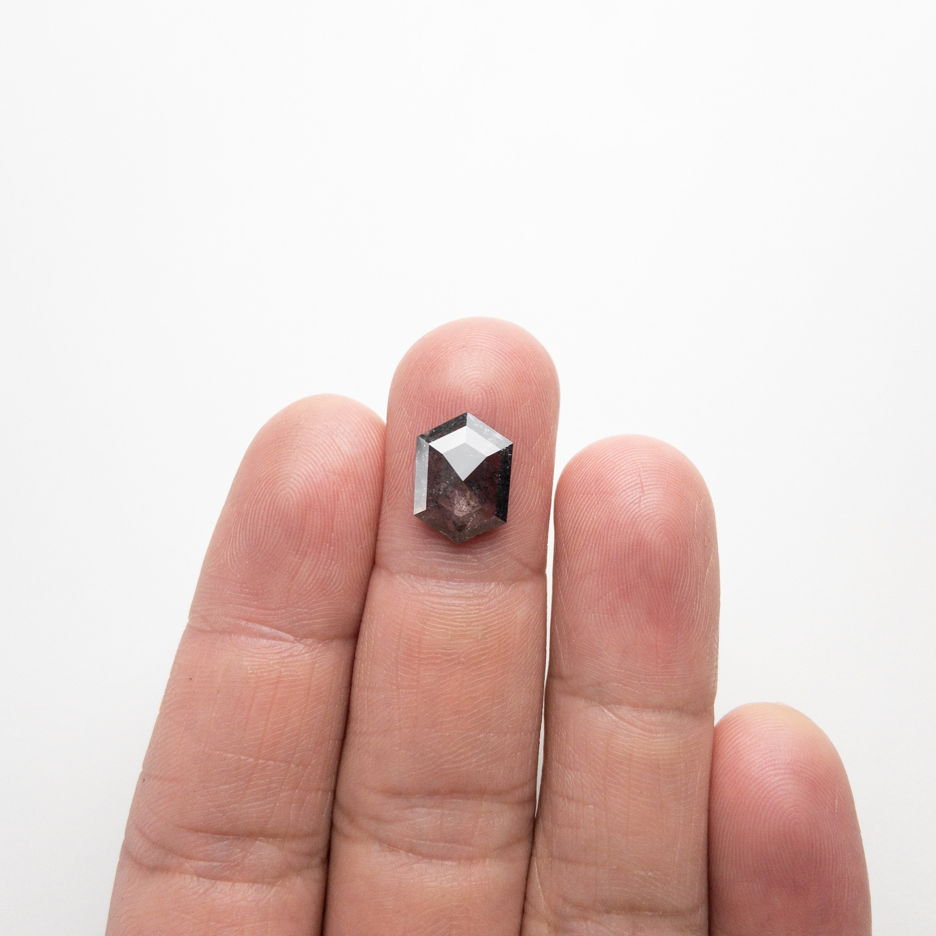 3.53ct 12.61x9.13x3.79mm Hexagon Rosecut 18228-01 hold d945
