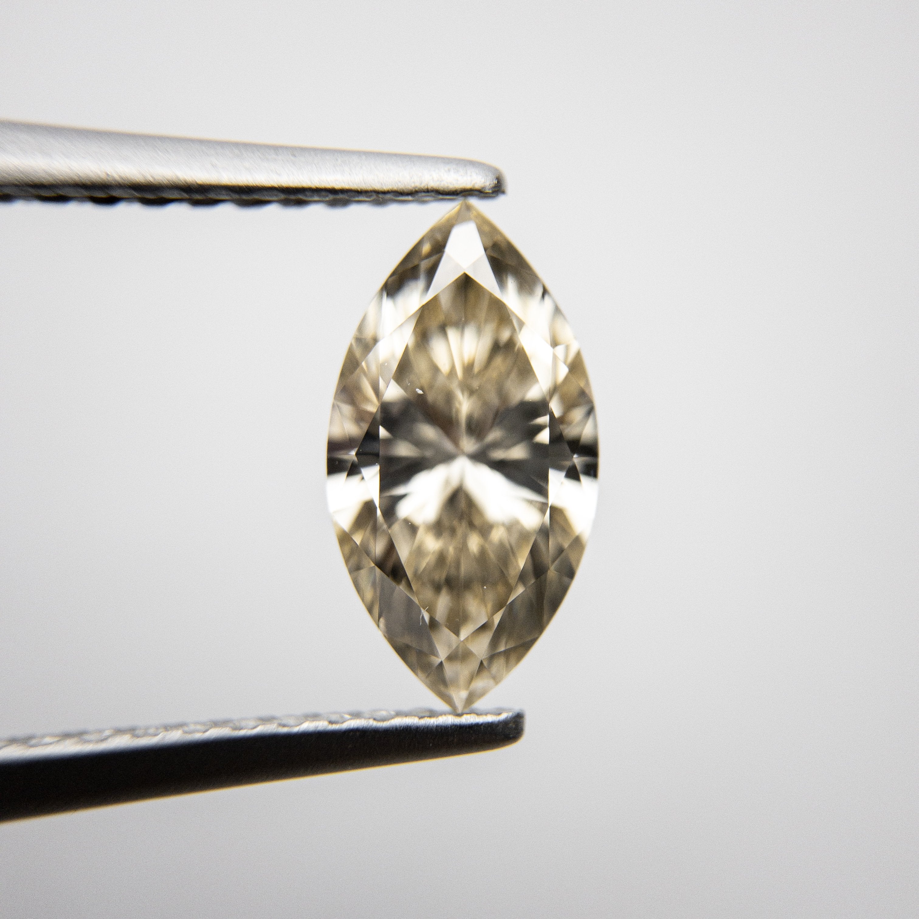 1.02ct 10.28x5.56x3.26mm Marquise Brilliant 18244-08